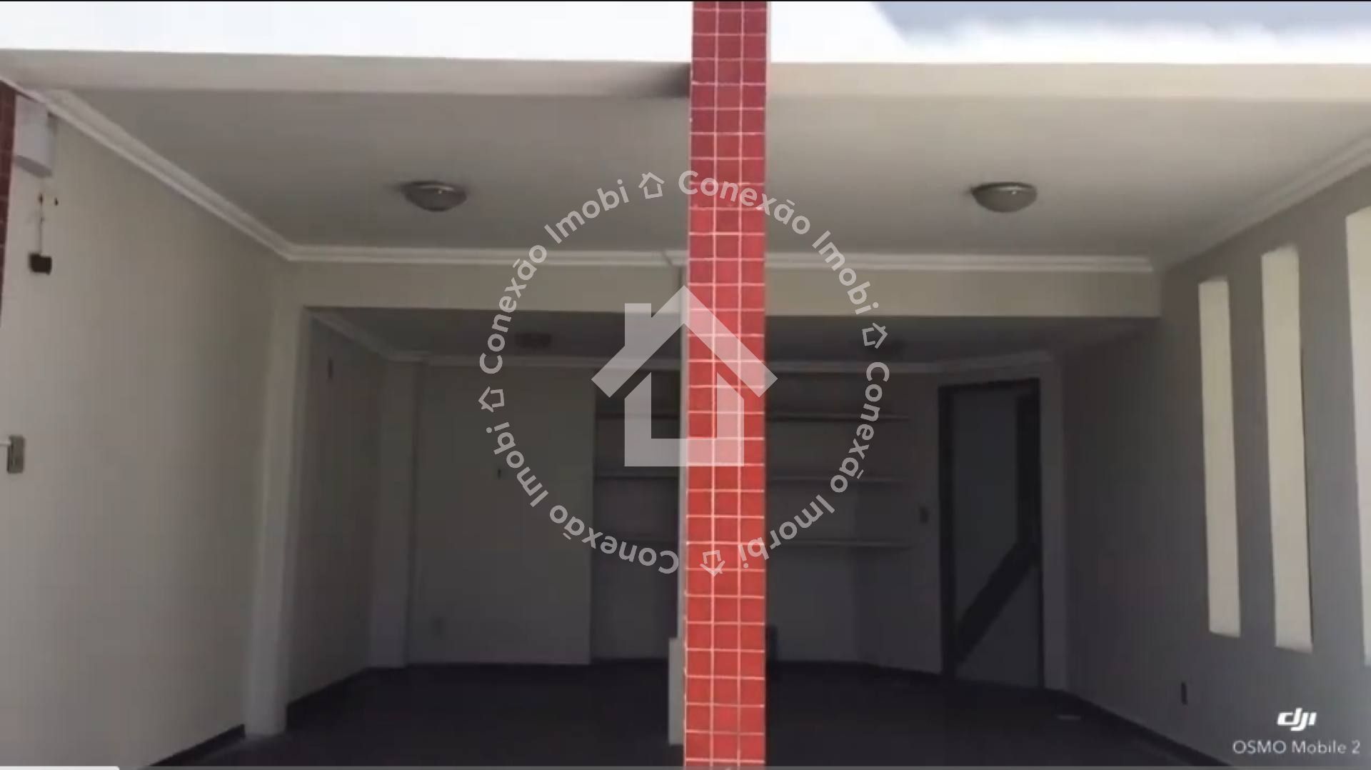 Excelente Casa à venda no Bairro Atalaia | Próxima à Praia e com Sala de Jogos