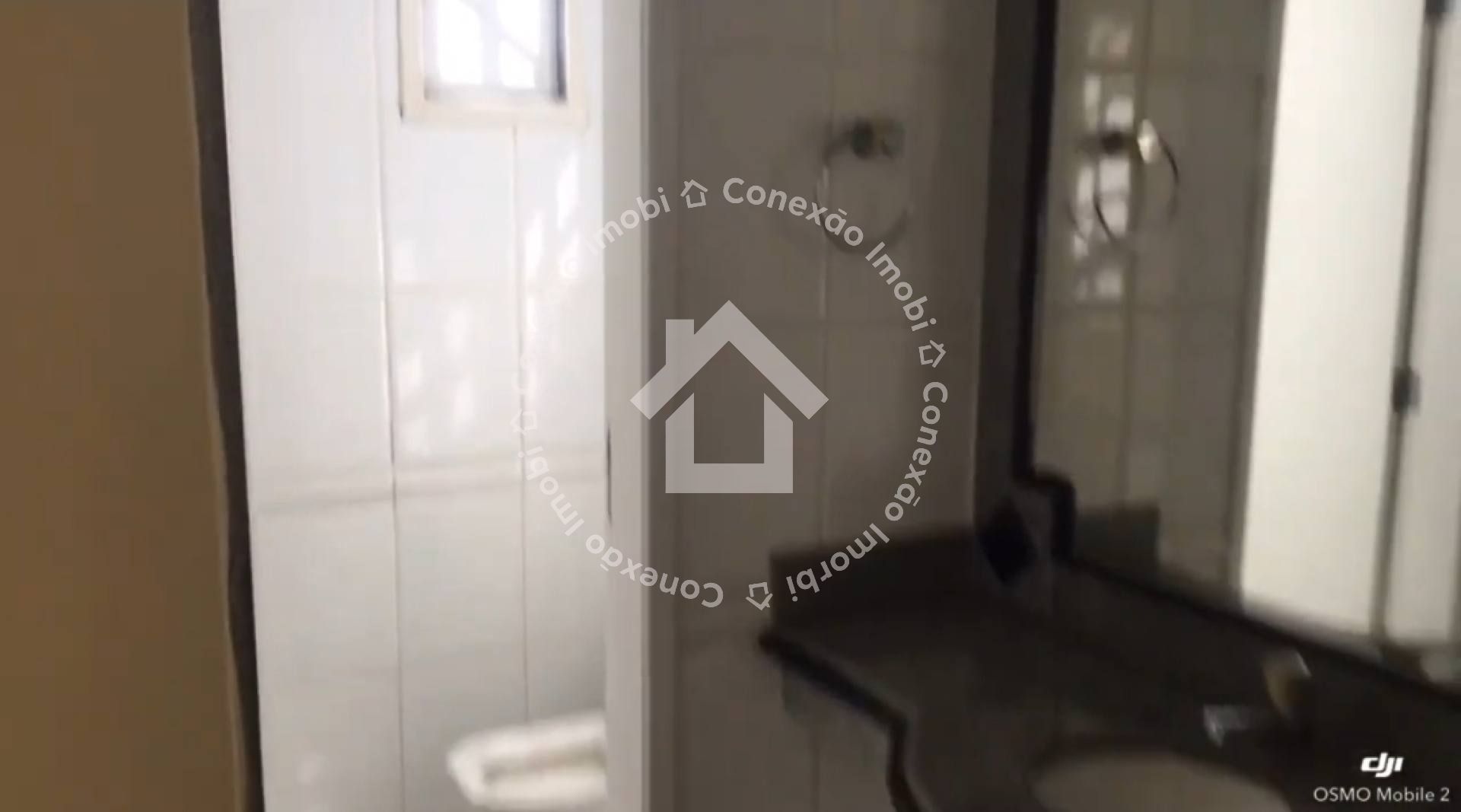 Excelente Casa à venda no Bairro Atalaia | Próxima à Praia e com Sala de Jogos