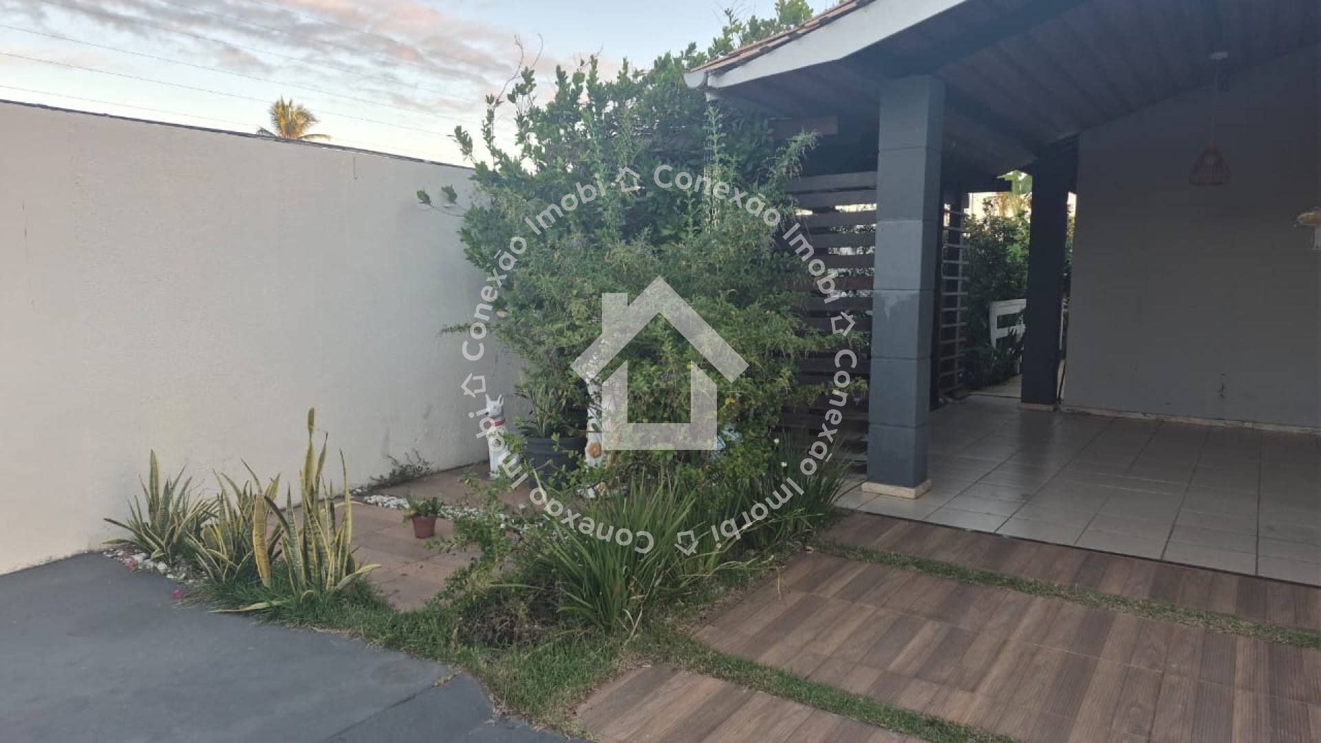 CASA À VENDA NO CONDOMÍNIO LAGUNA VILLE COM 3 QUARTOS E 1 SUÍTE
