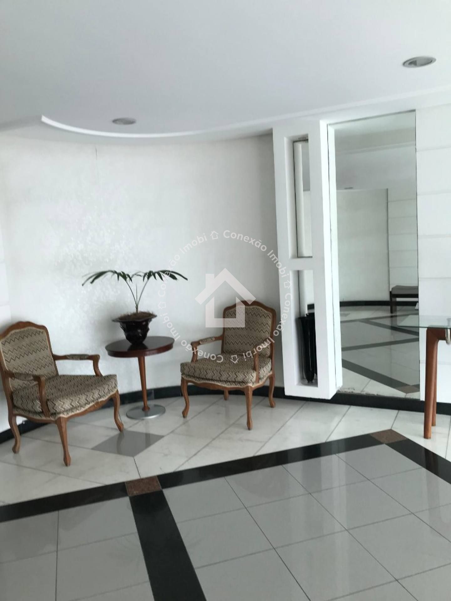 Apartamento Espaçoso à Venda no Bairro Salgado Filho| Edíficio Orlando Maia