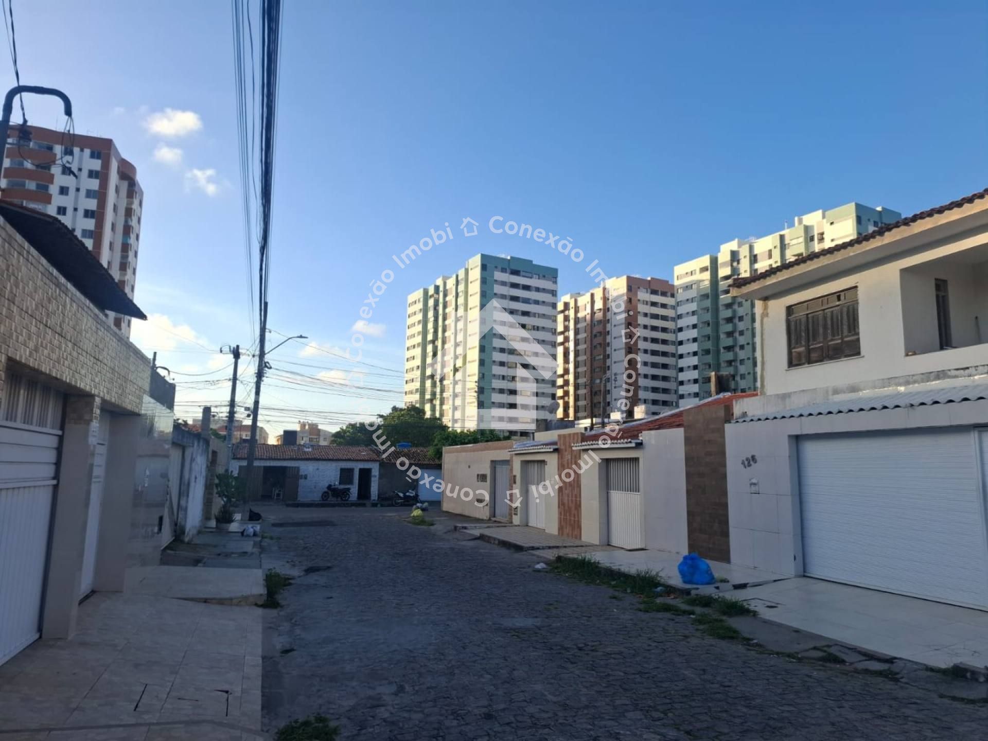 Casa á Venda no Augusto Franco bairro Farolândia com 3 quartos sendo1 suíte