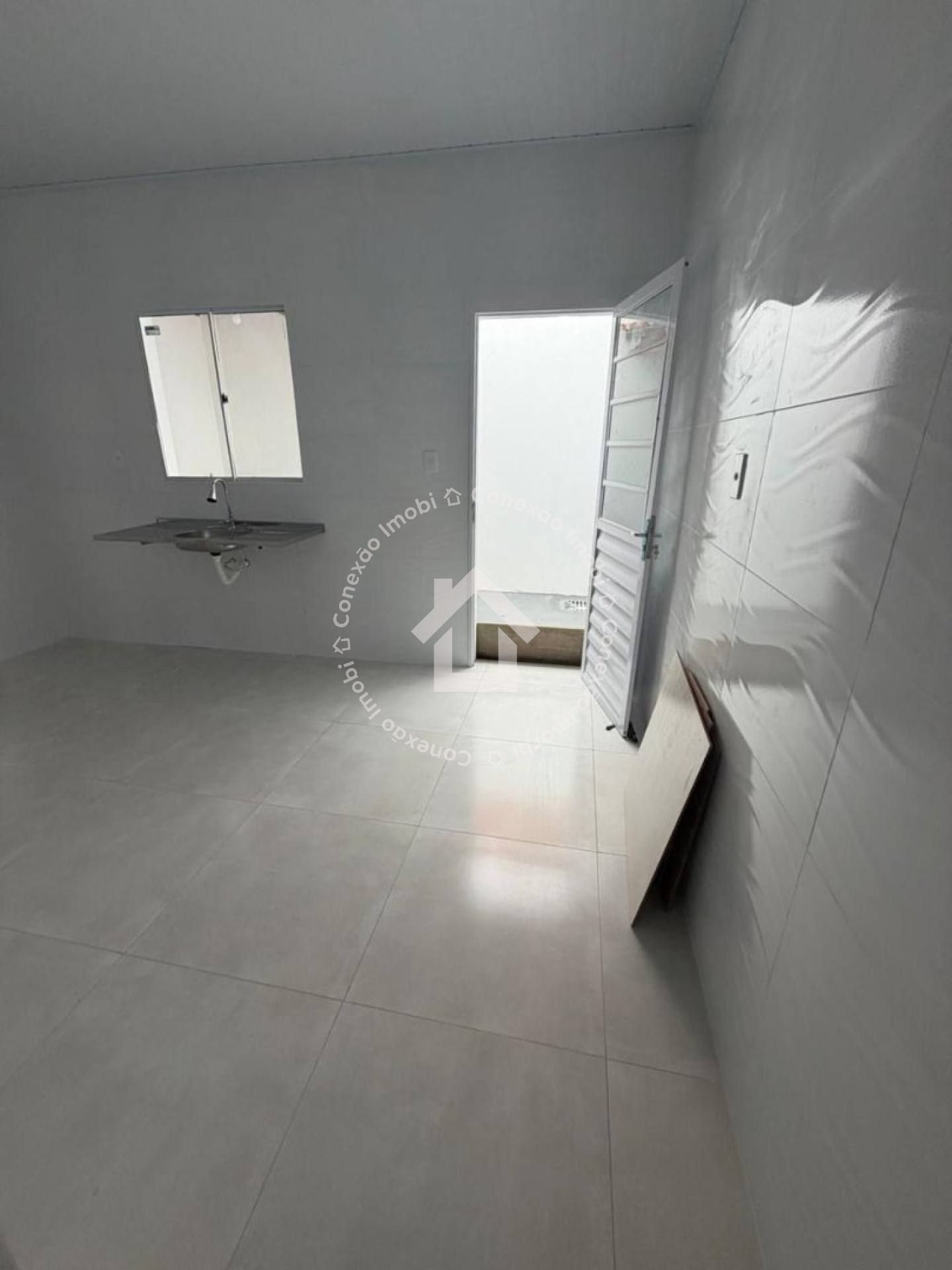 VENDO CASA NO MARCOS FREIRE II (VENDA Á VISTA)