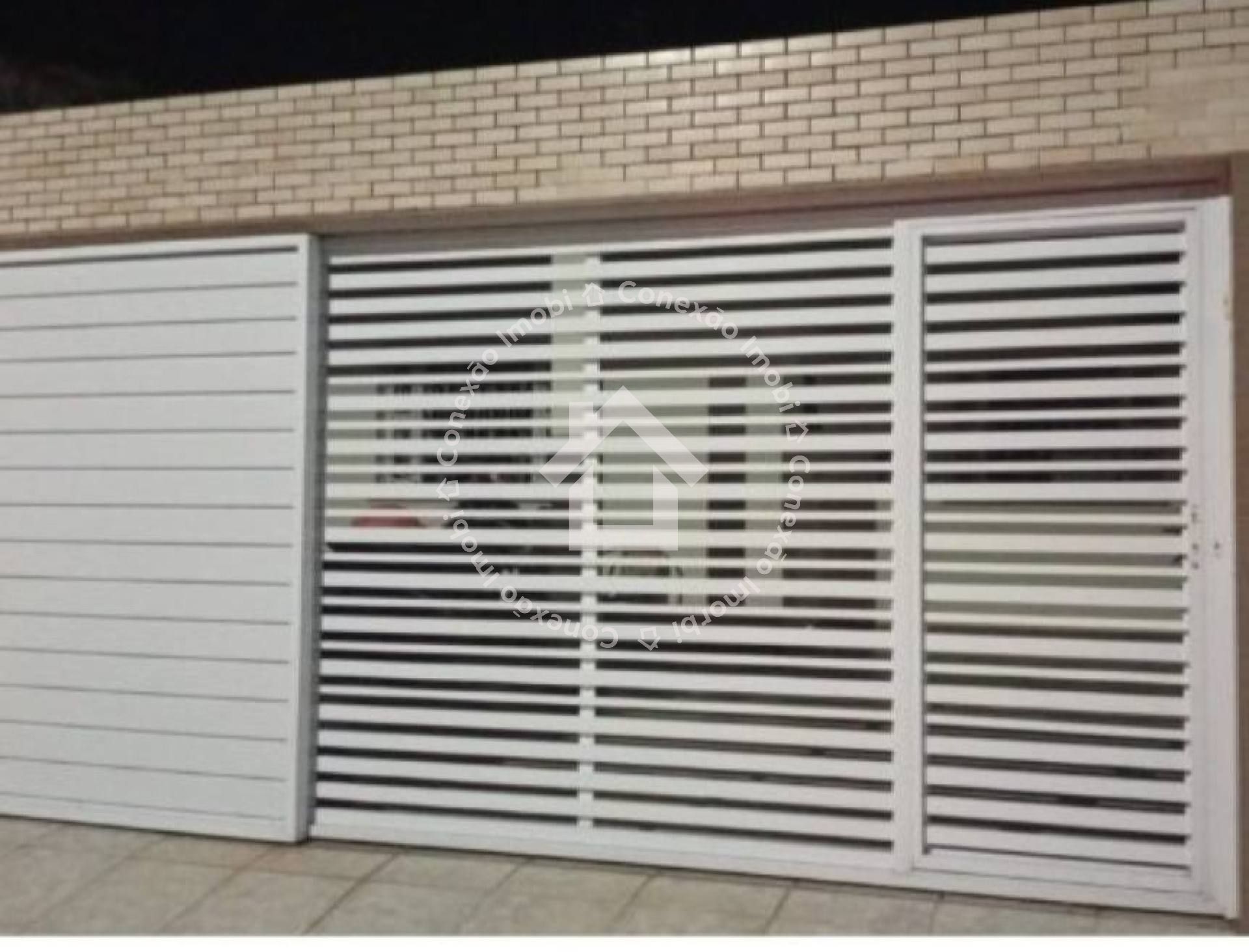 Casa Escriturada à Venda no João Alves com 3 Quartos e 2 Vagas de Garagem