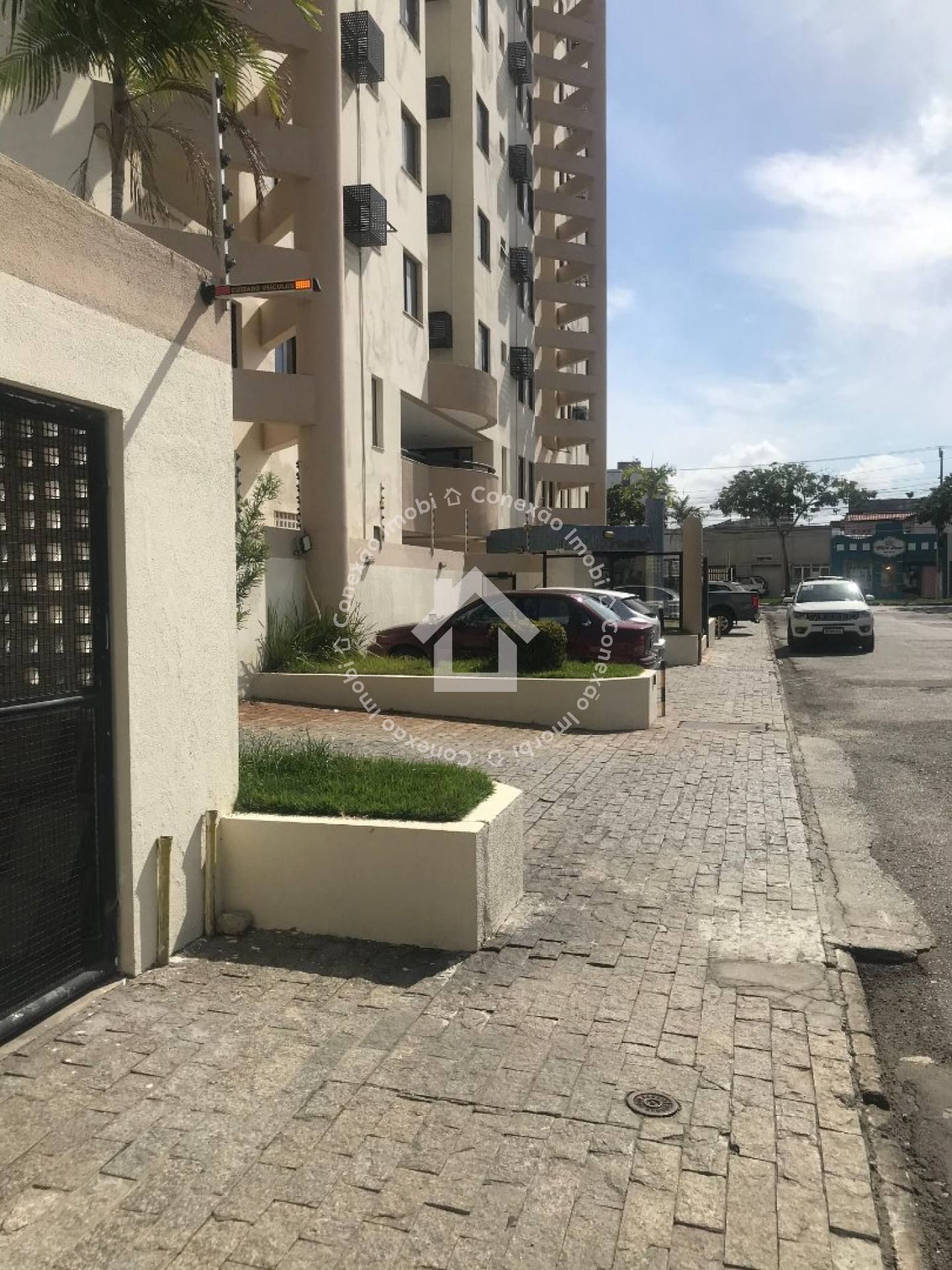 Apartamento à Venda  no bairro 13 de Julho no condomínio Sylvio Romero em Aracaju | Financiável