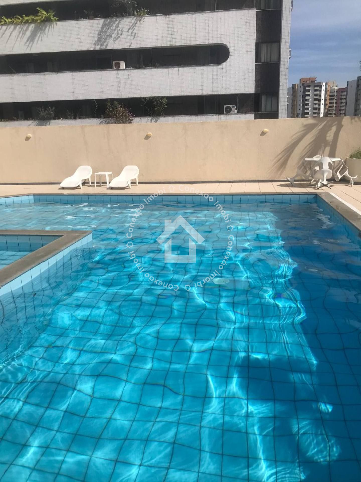 Apartamento à Venda  no bairro 13 de Julho no condomínio Sylvio Romero em Aracaju | Financiável