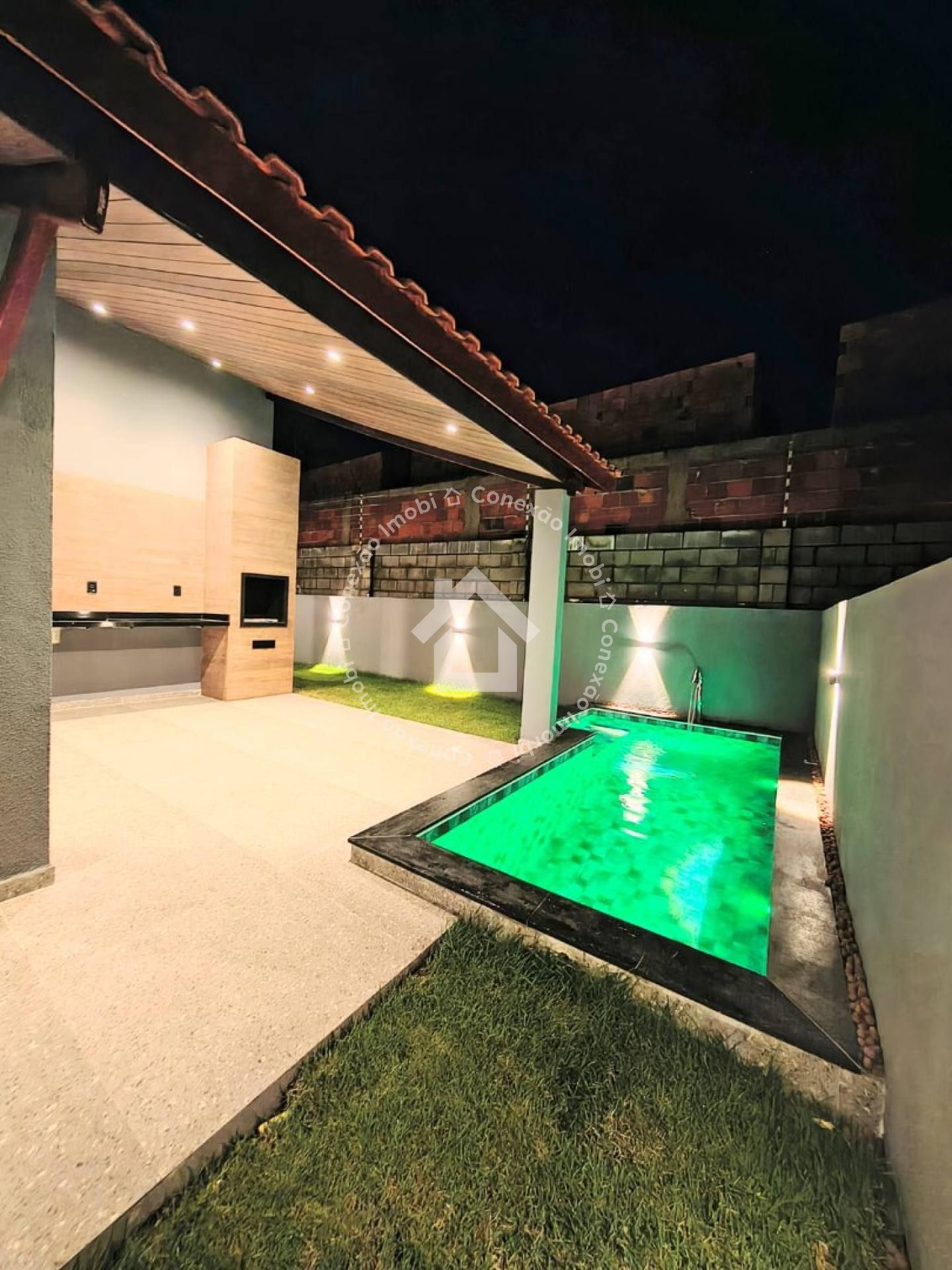 Casa Alto Padrão á venda  no Condomínio Maluí | na Barra dos Coqueiros