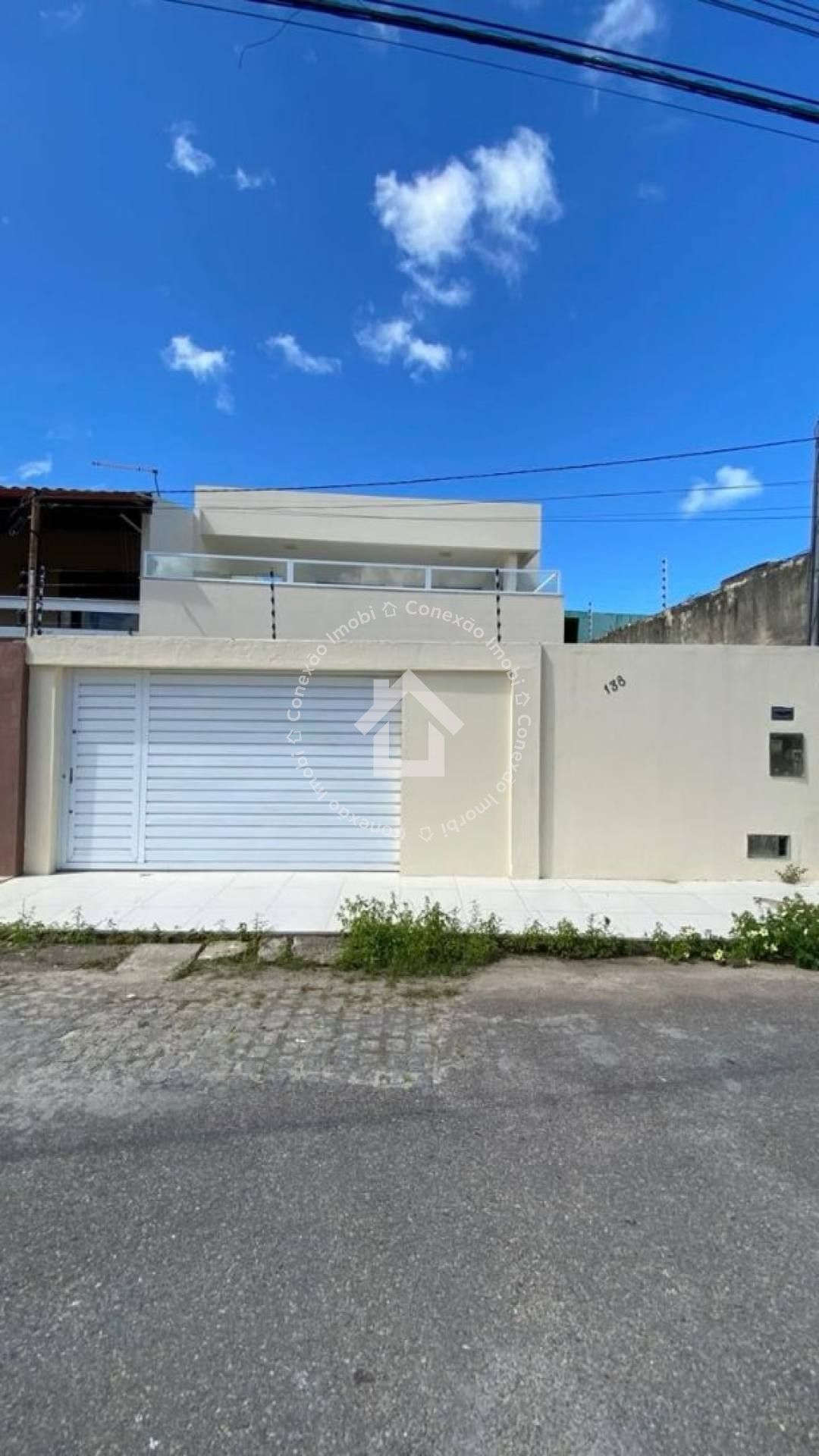 Casa à venda no Bairro Atalaia - Apenas a 700 metros da Praia | Financia