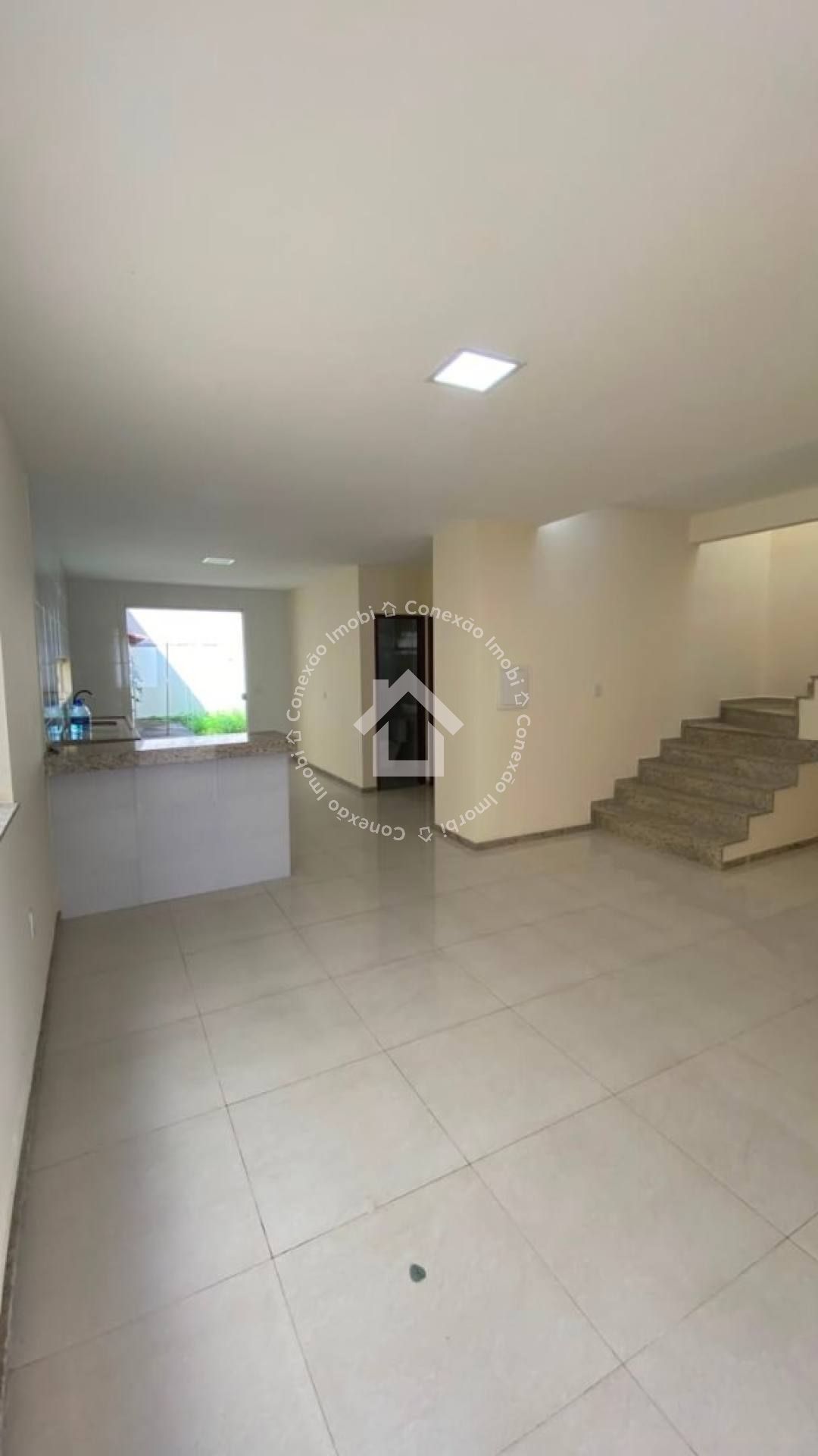 Casa à venda no Bairro Atalaia - Apenas a 700 metros da Praia | Financia
