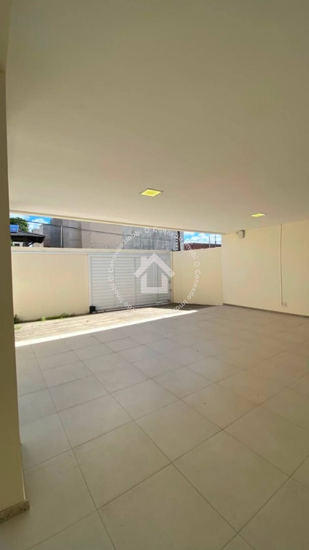 Casa à venda no Bairro Atalaia - Apenas a 700 metros da Praia | Financia