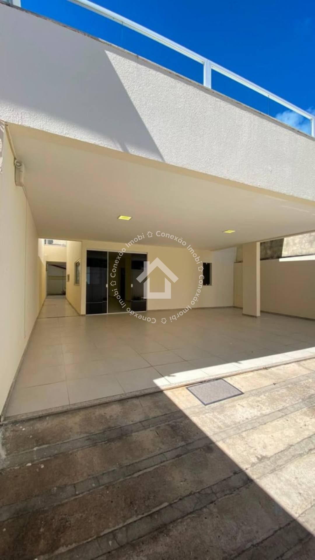Casa à venda no Bairro Atalaia - Apenas a 700 metros da Praia | Financia