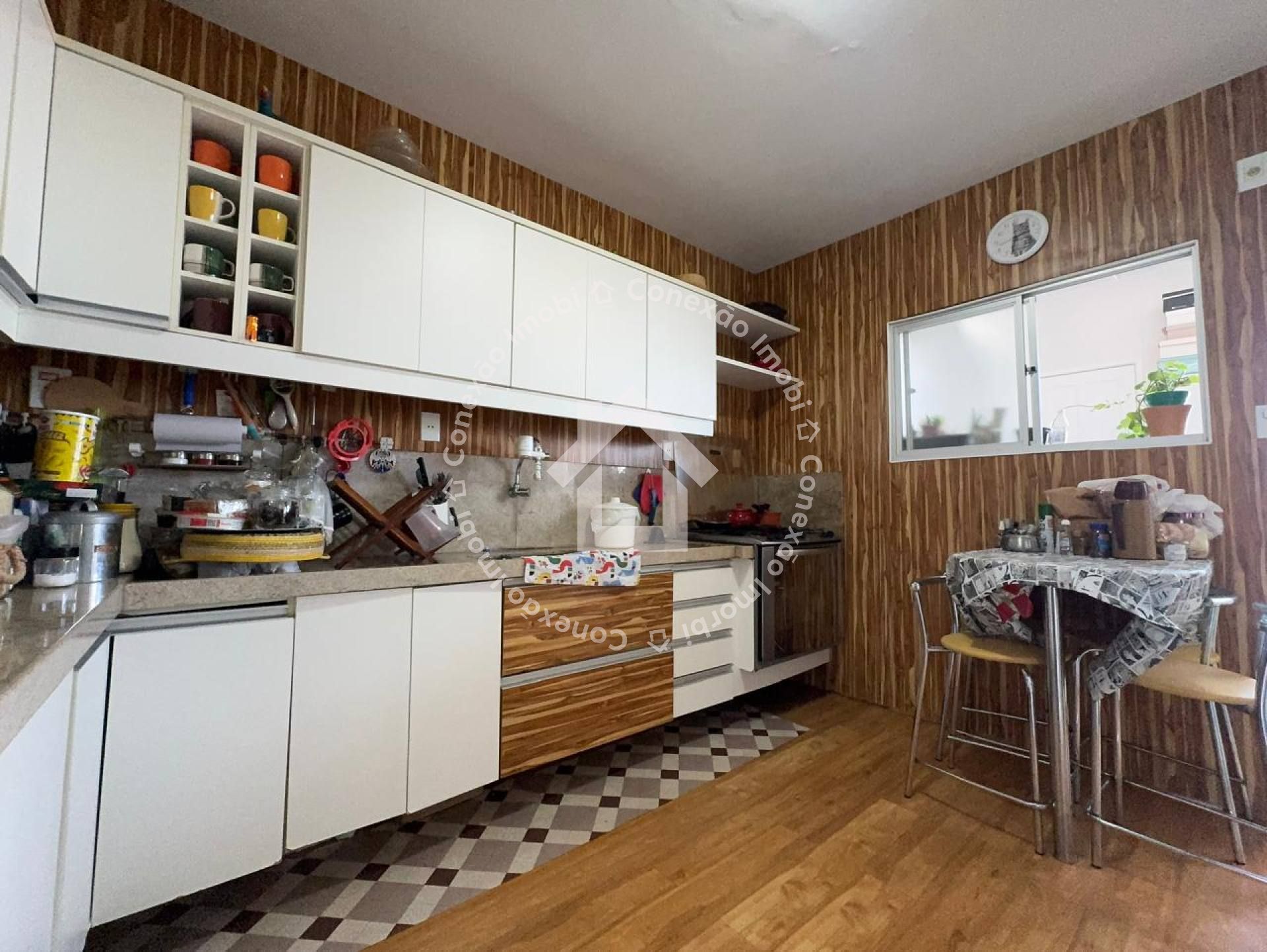 Apartamento no Maison Ile de France á venda com 4 Quartos sendo 1 suíte em Aracaju | 180m² | Posição Norte/ Leste