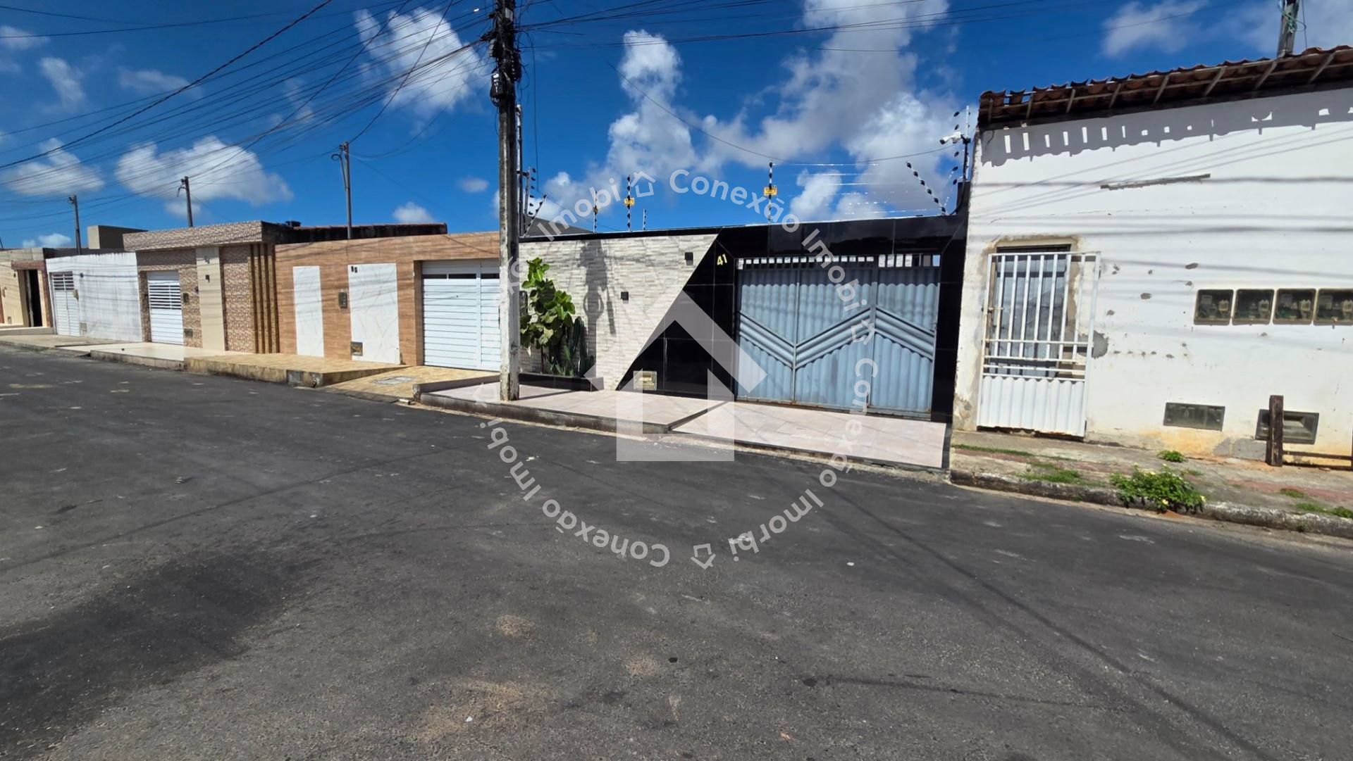 Casa à venda no Bairro Marcos Freire I - Próximo ao Shopping Prêmio em Nossa Senhora do Socorro