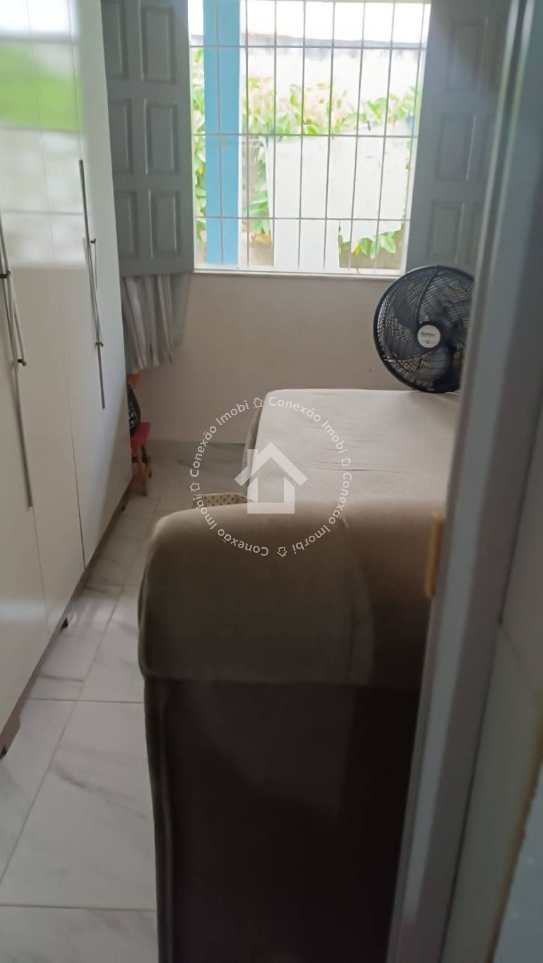 Casa Reformada à Venda no bairro Areia Branca| Zona de Expansão de Aracaju | 3 Quartos | Terreno de 405 m²