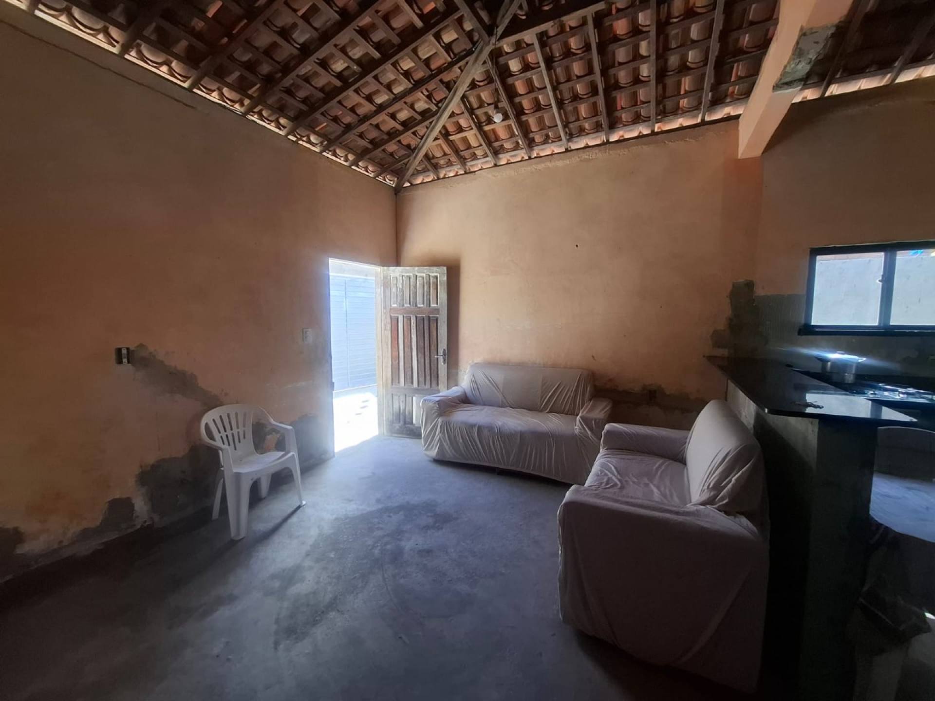 Casa com Suíte na Aruana | Próxima ao Shopping Praia Sul| Somente à vista