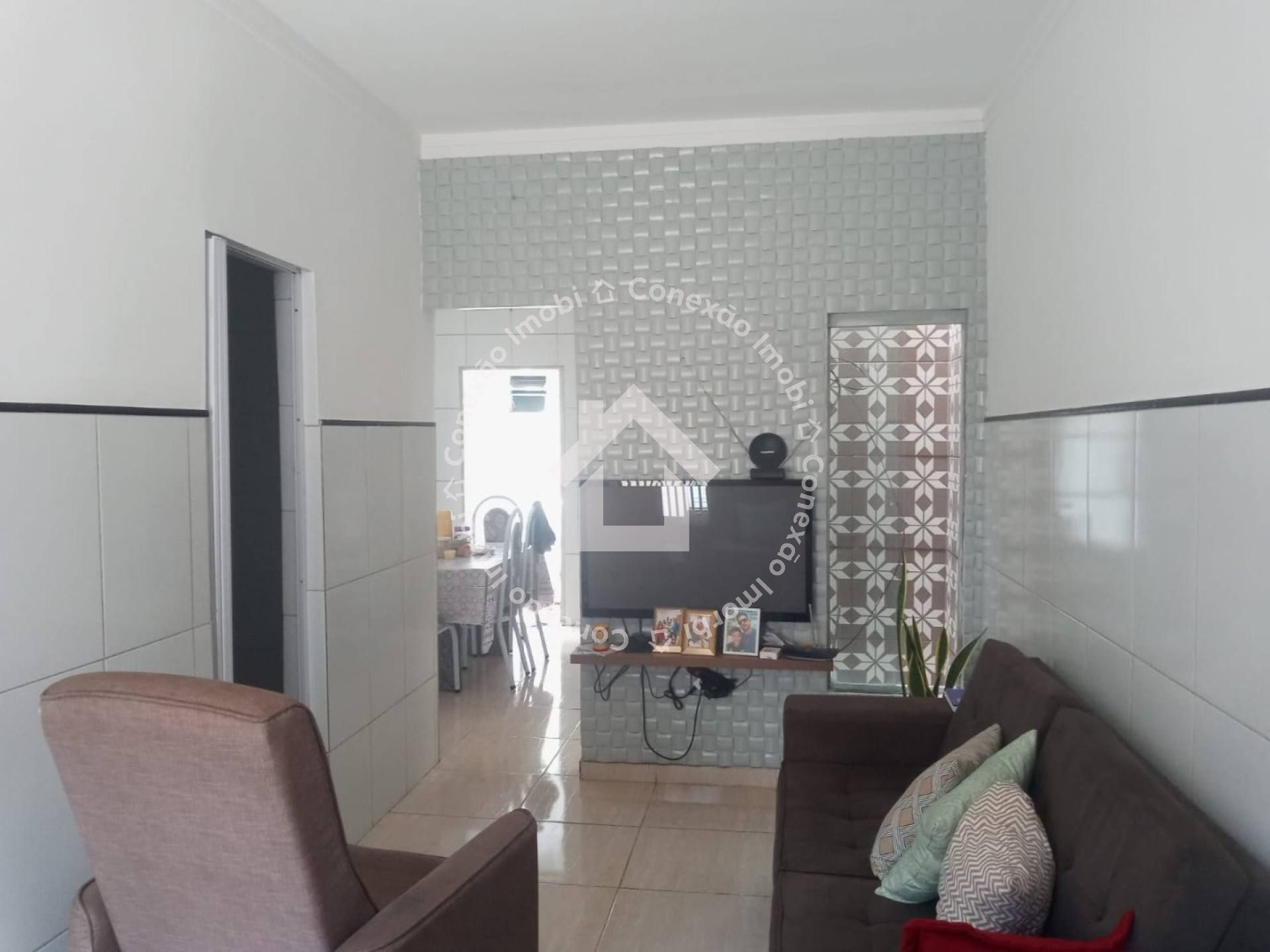 Casa à Venda no Bairro Olaria | Reformada | Venda à Vista