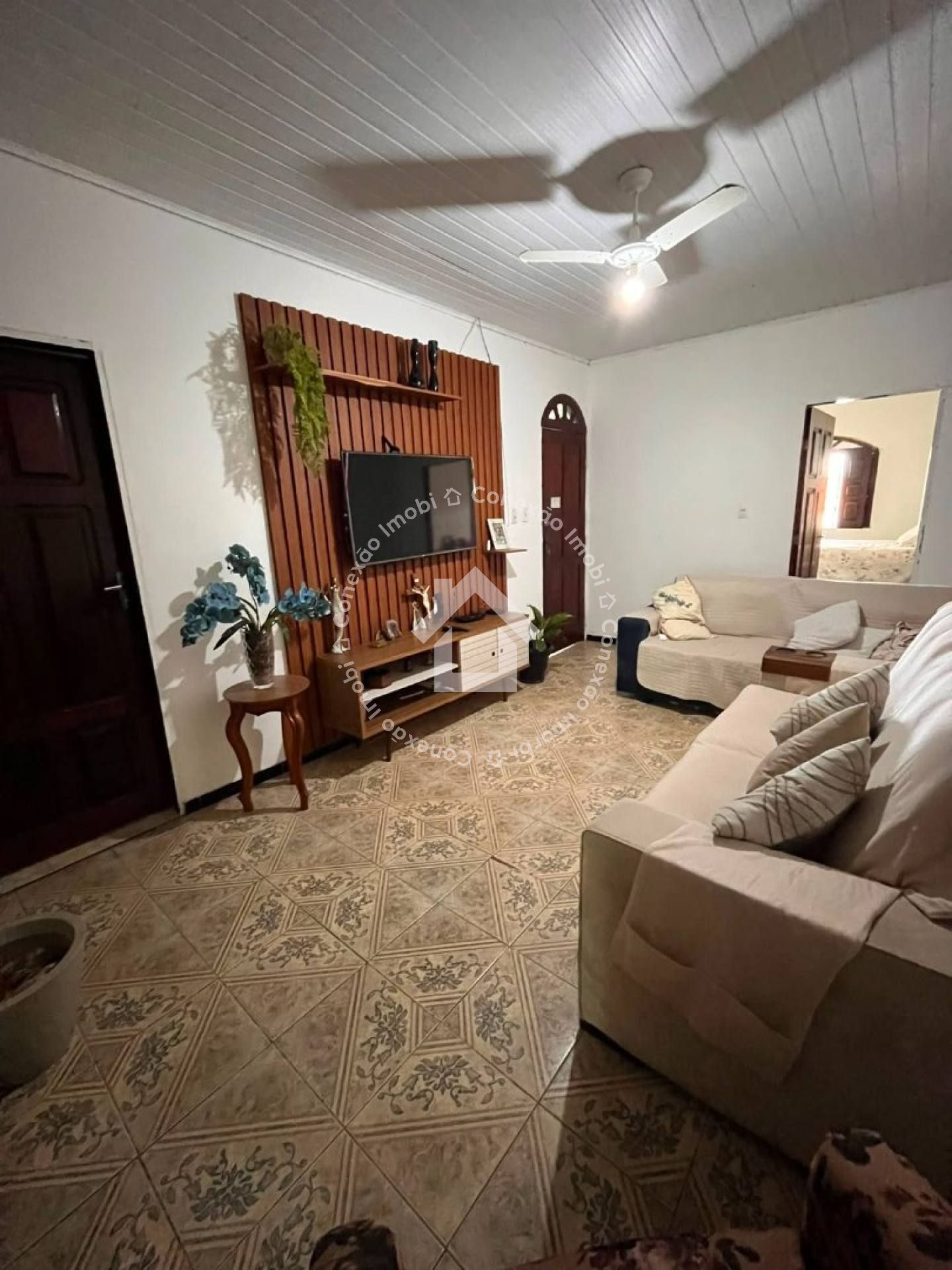 Casa à Venda no Bairro Santo Antônio | 3 quartos com suíte | Pode financiar