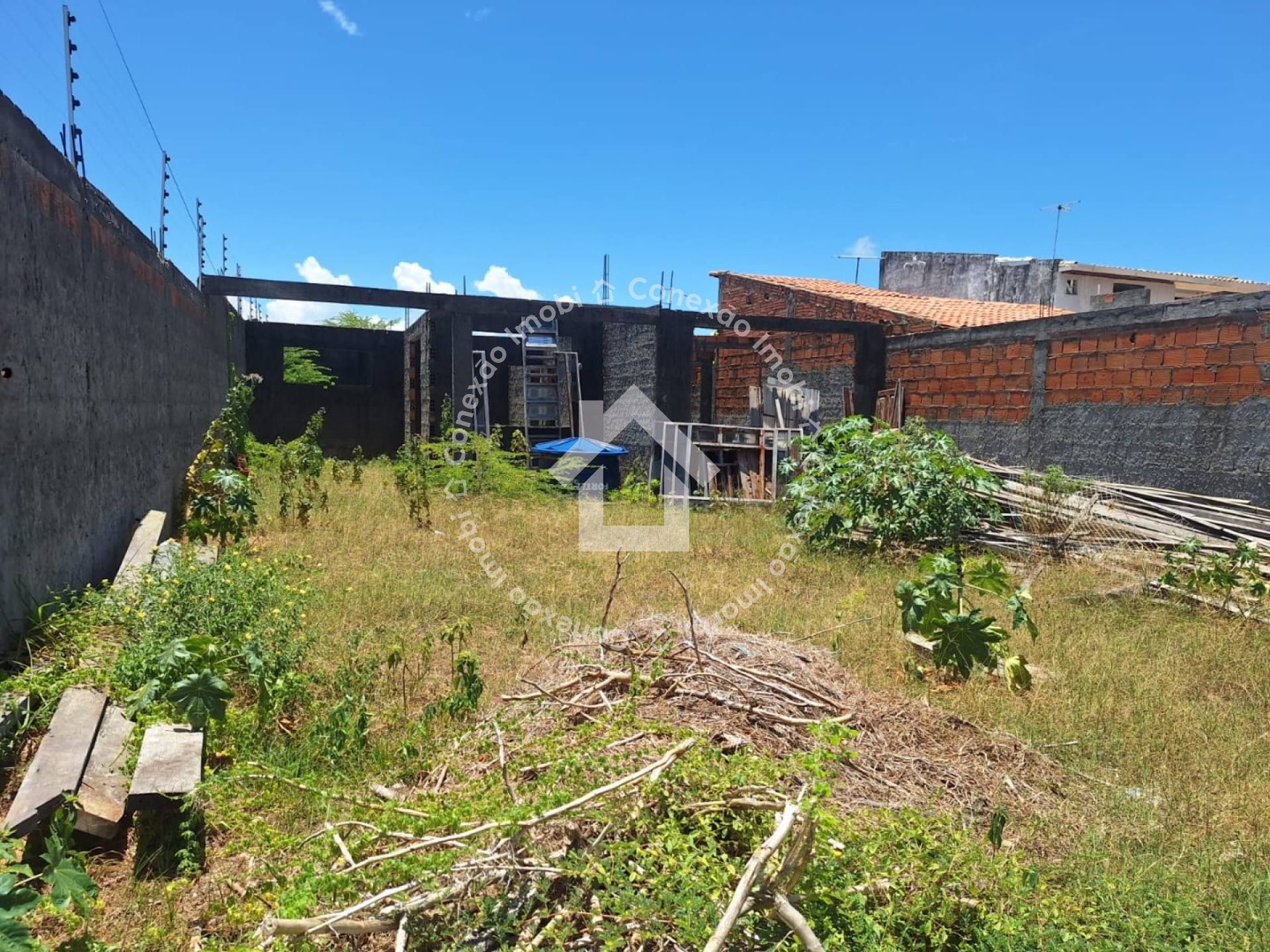 Terreno à Venda na Região do Aeroporto | 280 m² | Ótimo para Investimento