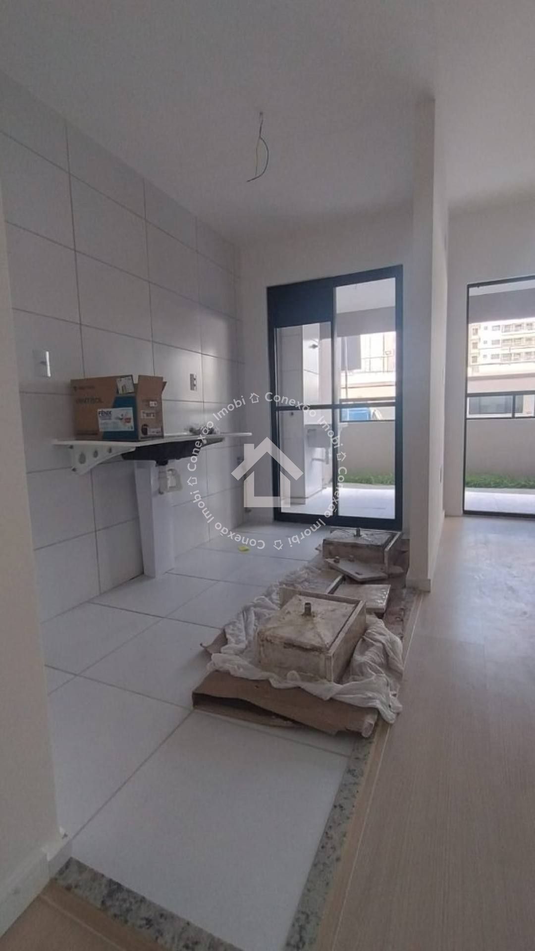 Apartamento à Venda no Bairro Luzia | Condomínio Luzitá | Térreo com giardino | Norte/Leste