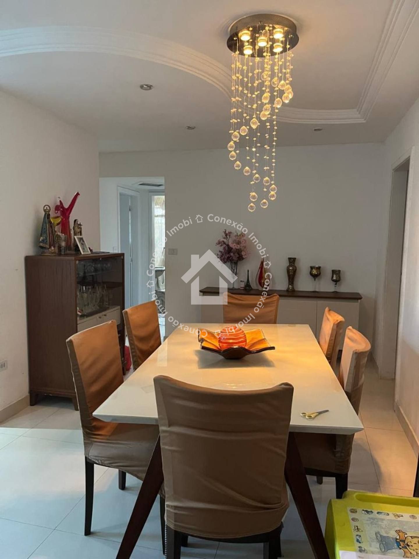 Apartamento à venda no Bairro Grageru - Condomínio Tropical Village