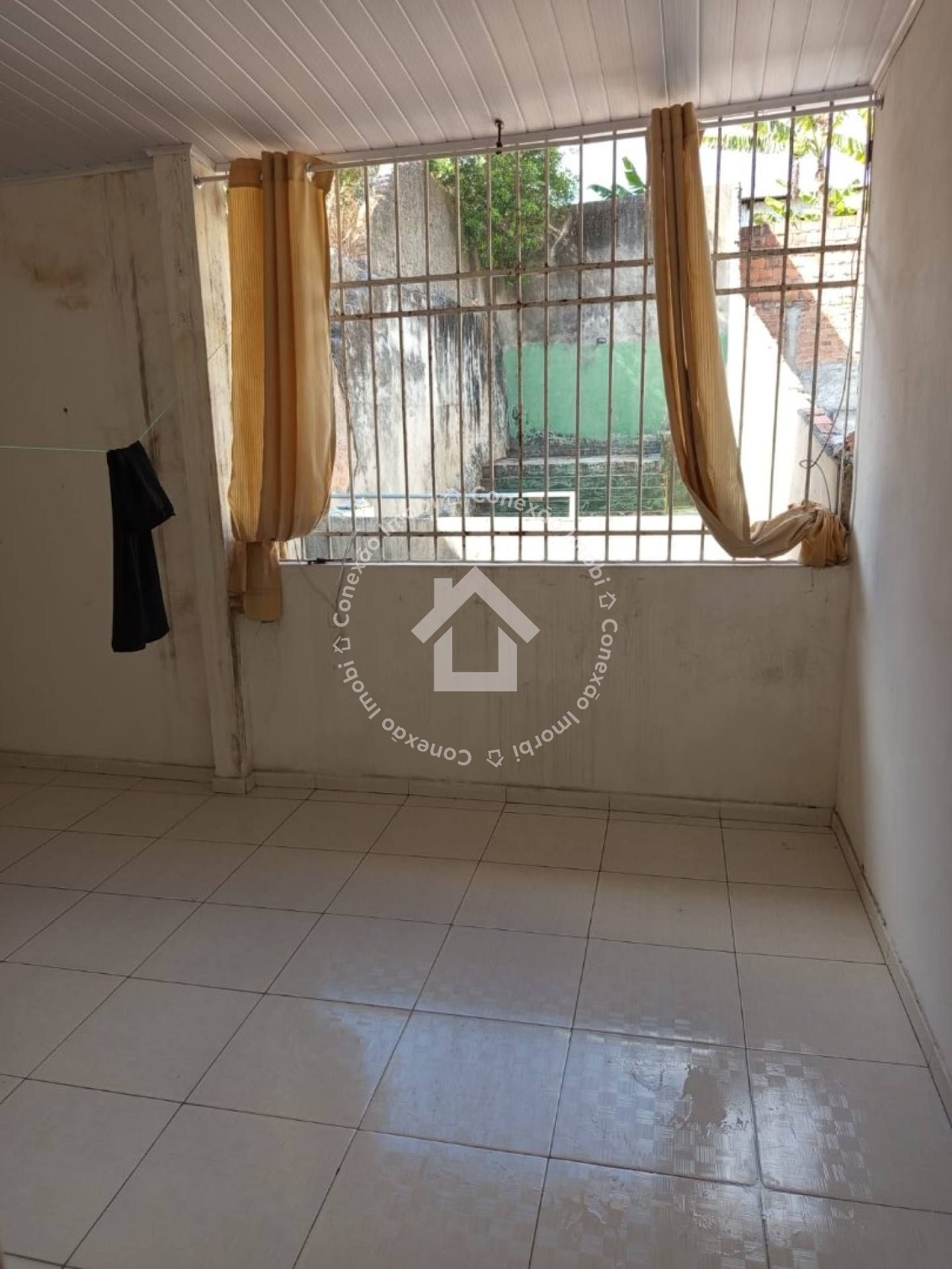 Casa à Venda com 4 Quartos no Bairro Cirurgia