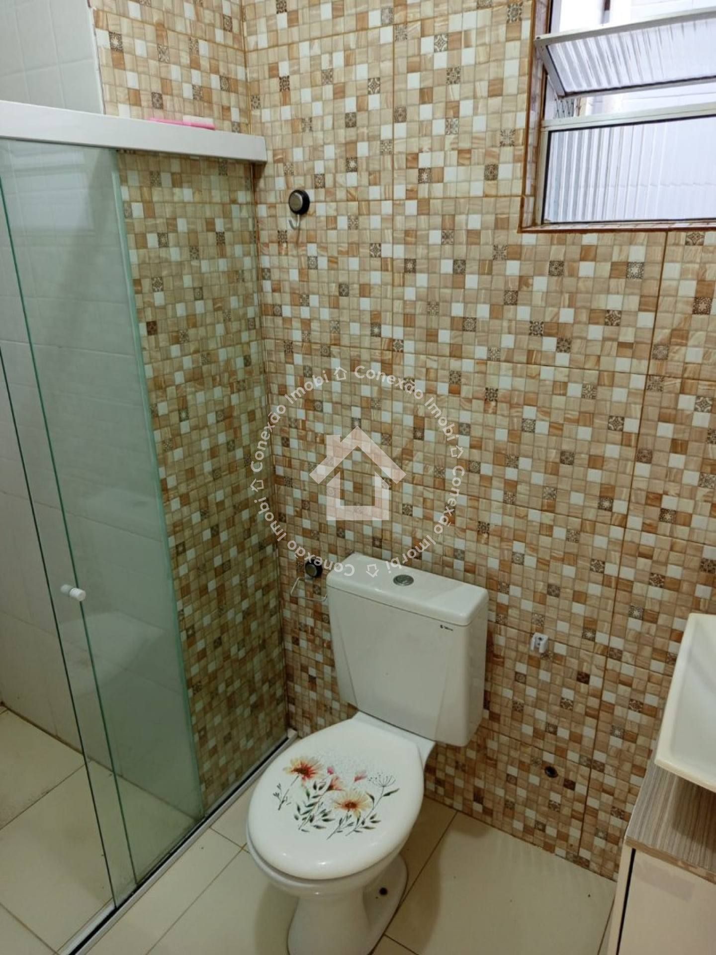 Casa à Venda com 4 Quartos no Bairro Cirurgia