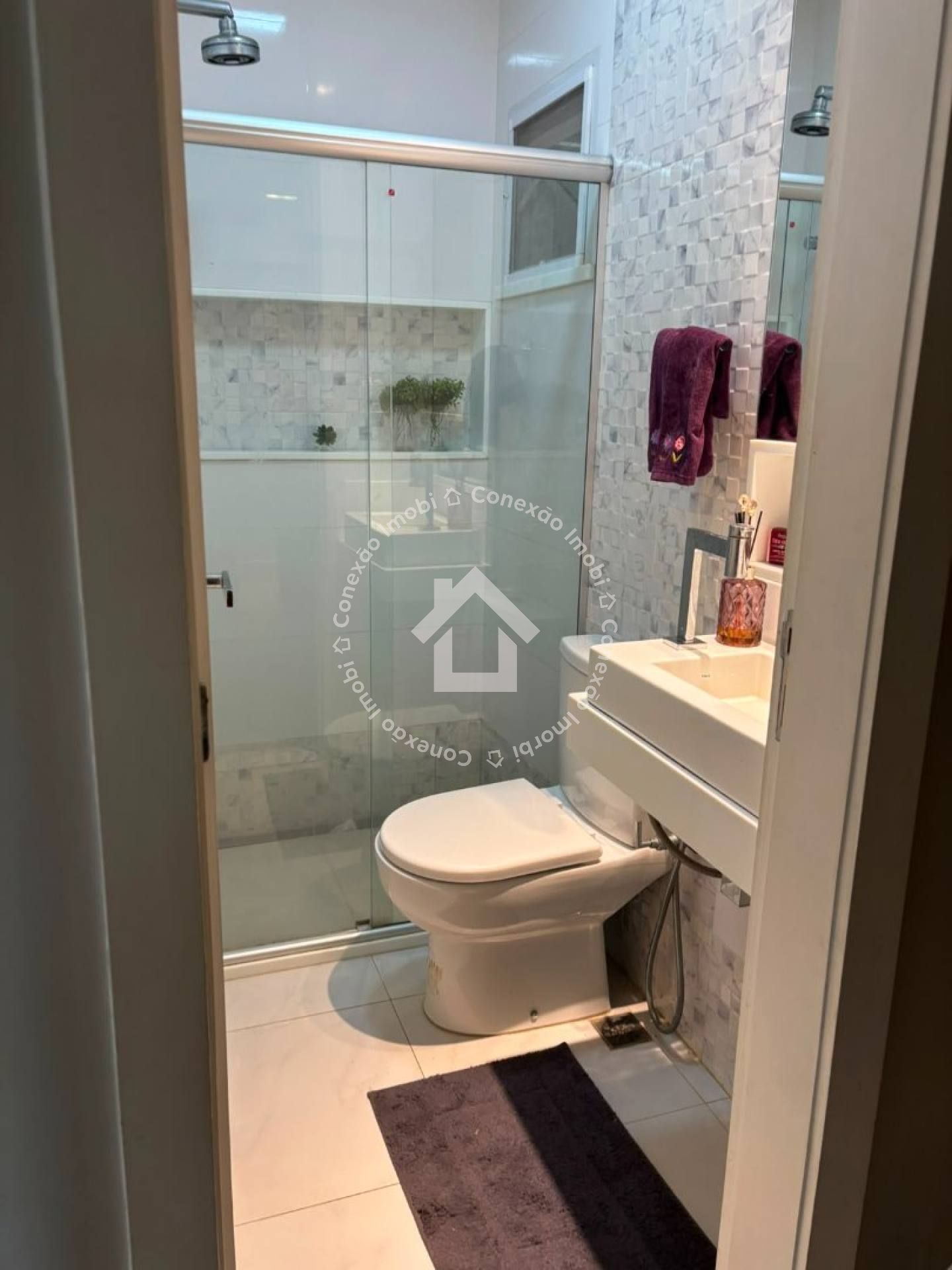 Casa de 4 quartos à venda no Condomínio Villa D’Este no bairro Coroa do Meio