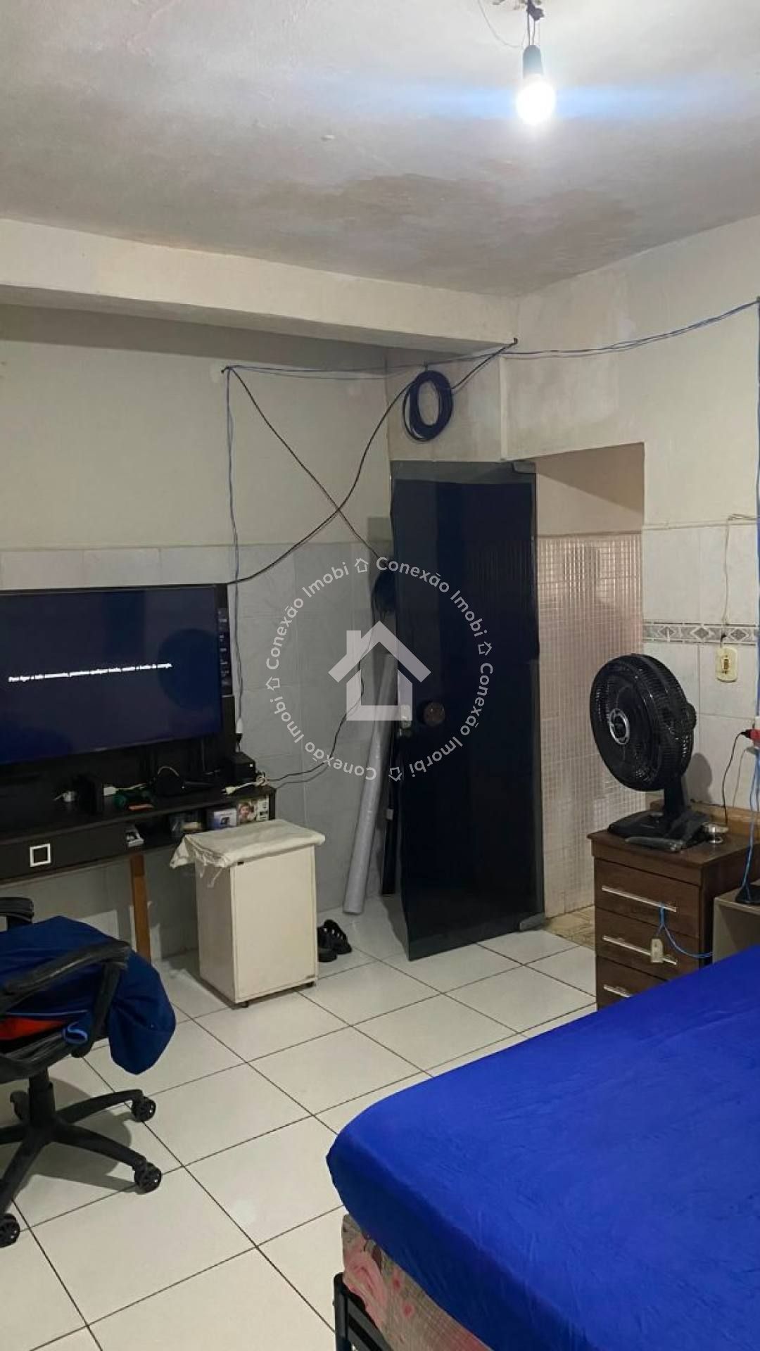 Casa à Venda com Dois Pavimentos e 5 Quartos no Bairro Santos Dumont