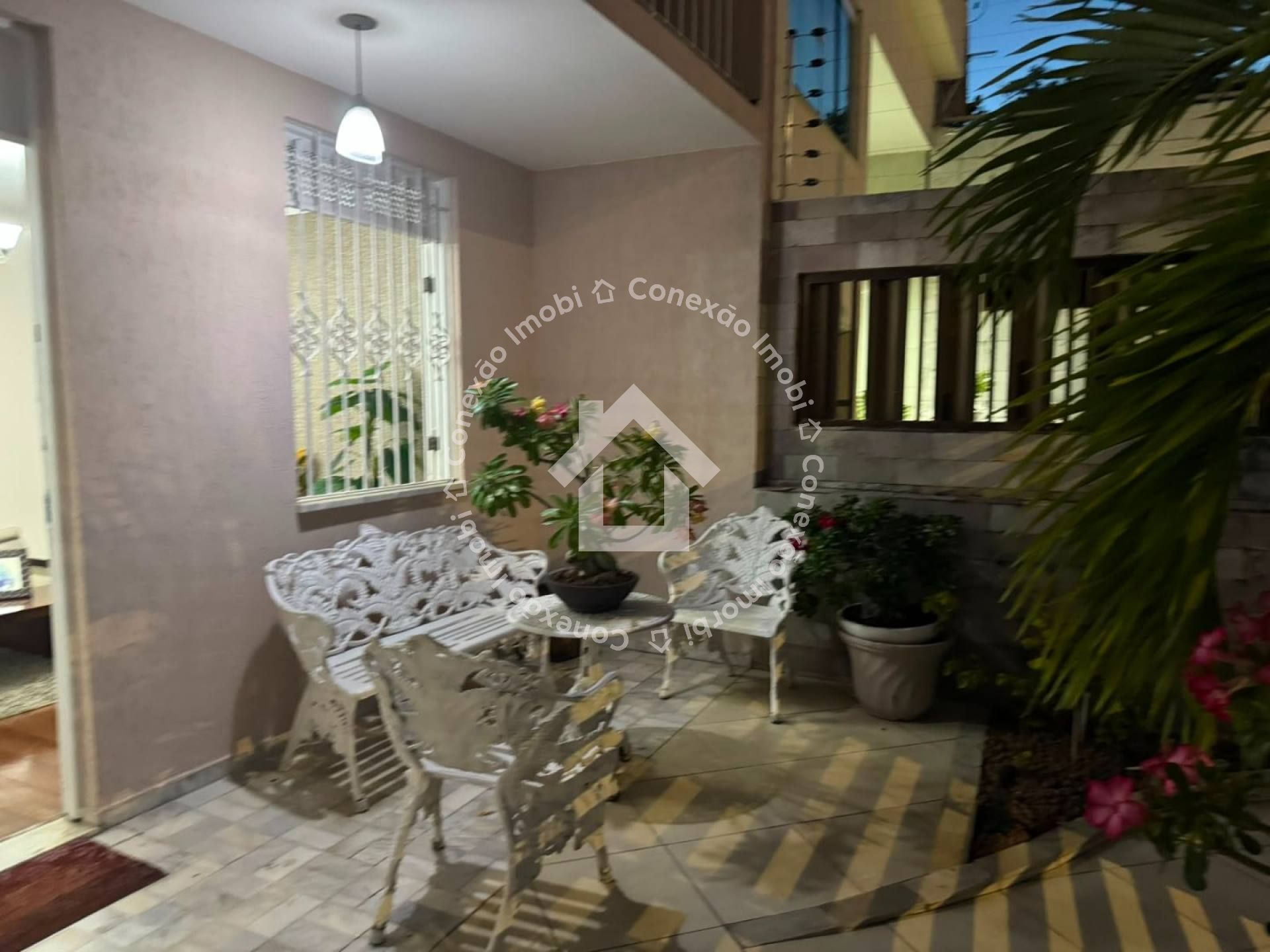 Casa à Venda no Bairro Suíssa em Aracaju | 4 Quartos, 2 Suítes, 2 Frentes, Espaço Gourmet e 3 salas comerciais