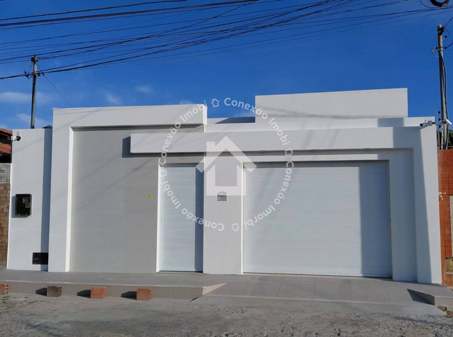 Casa Construida com Projeto Arquitetônico à venda no bairro Aruana| Pode financiar