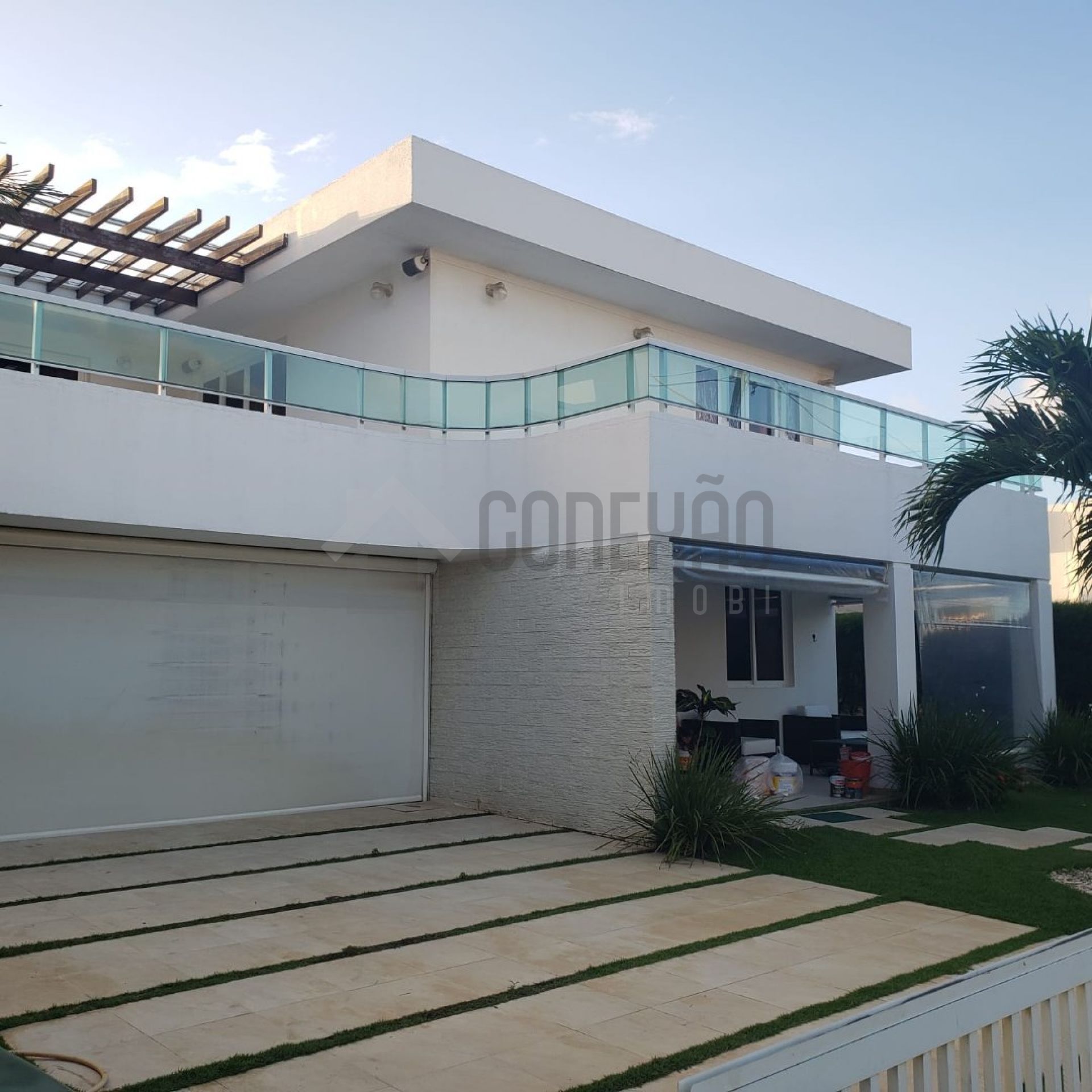 Casa no Condomínio Portal dos Coqueiros