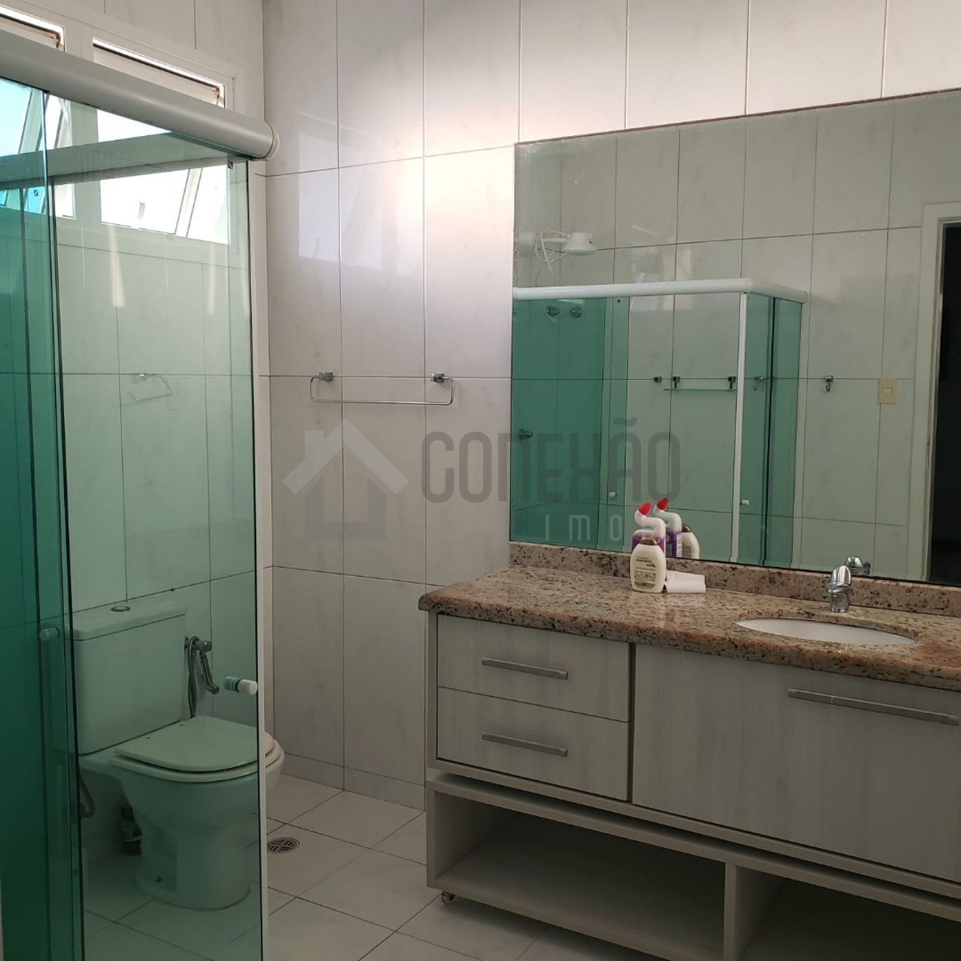 Casa no Condomínio Portal dos Coqueiros