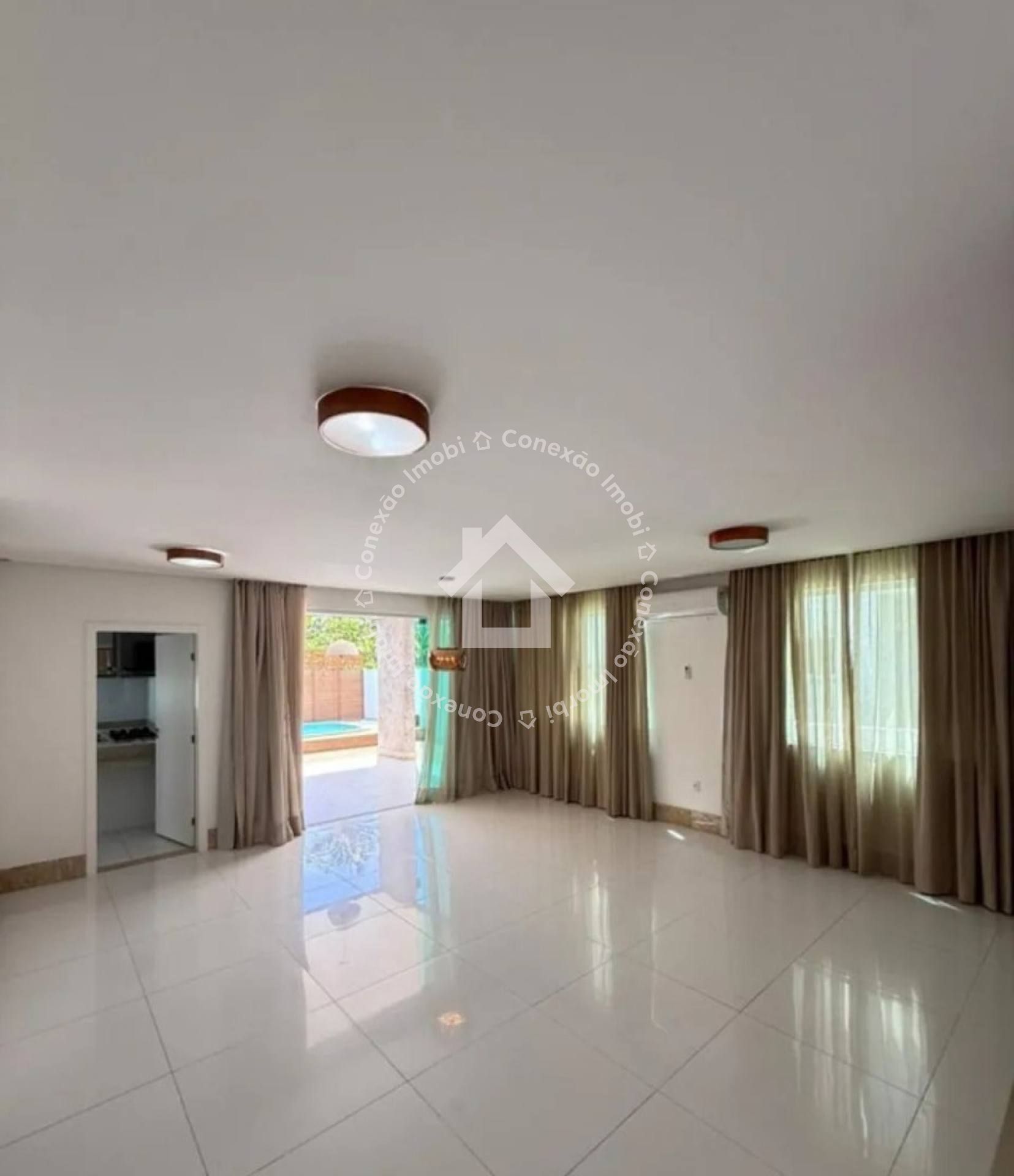 Casa à Venda no Condomínio Fragata com 4 Suítes e Energia Solar em Aracaju