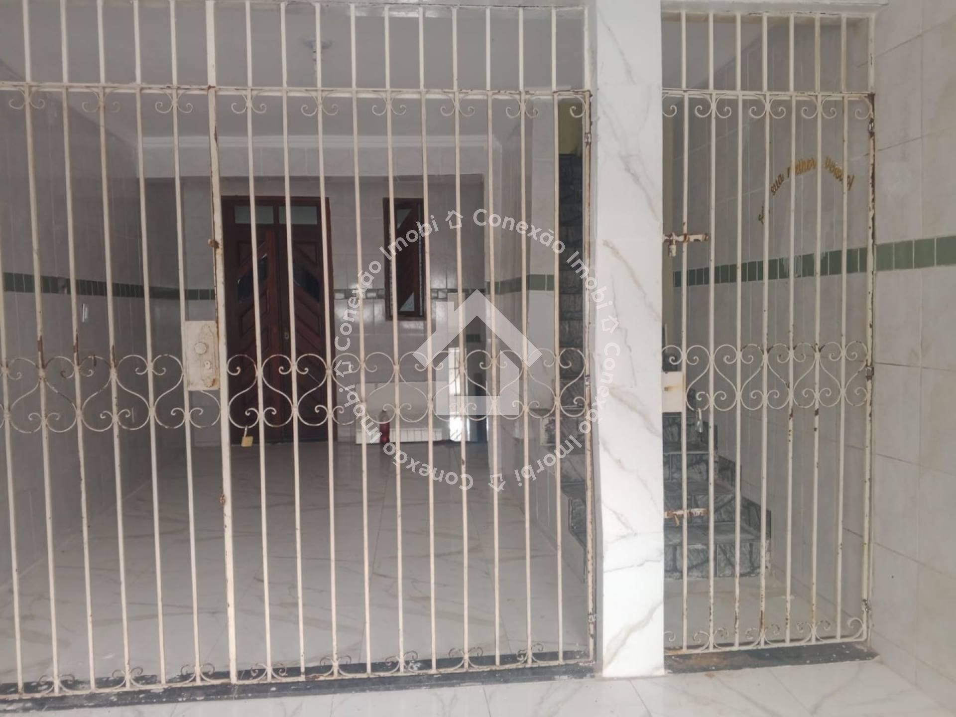 Casa à Venda no Siqueira Campos | 3 Quartos,1 Suíte e 02 vagas de garagem