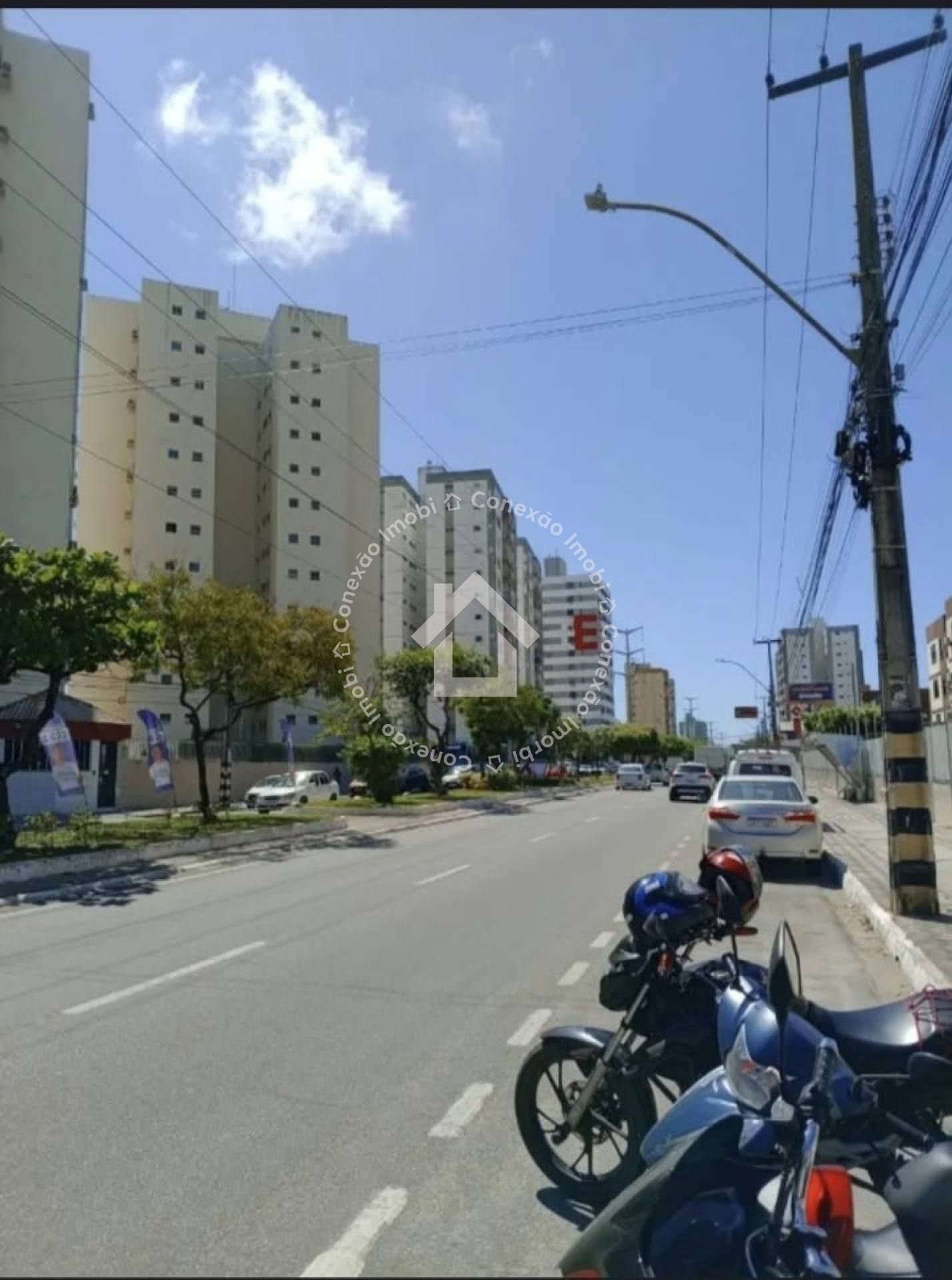 Apartamento no bairro Luzia | Condomínio Alphaville II | 90 m² | Pode financiar
