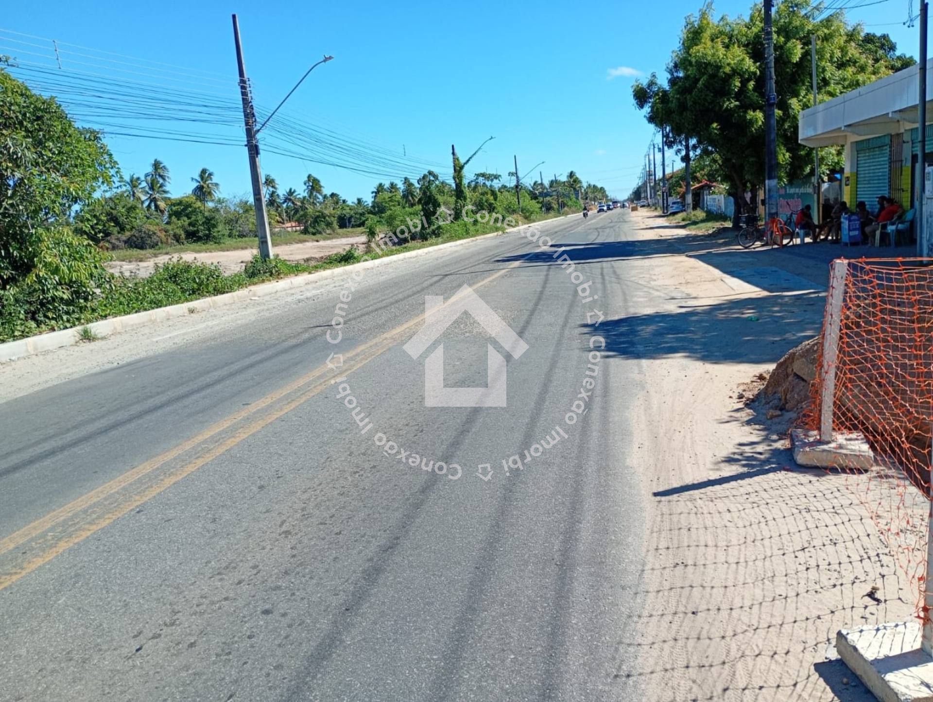 Casa à venda com 2 quartos na Rodovia dos Náufragos
