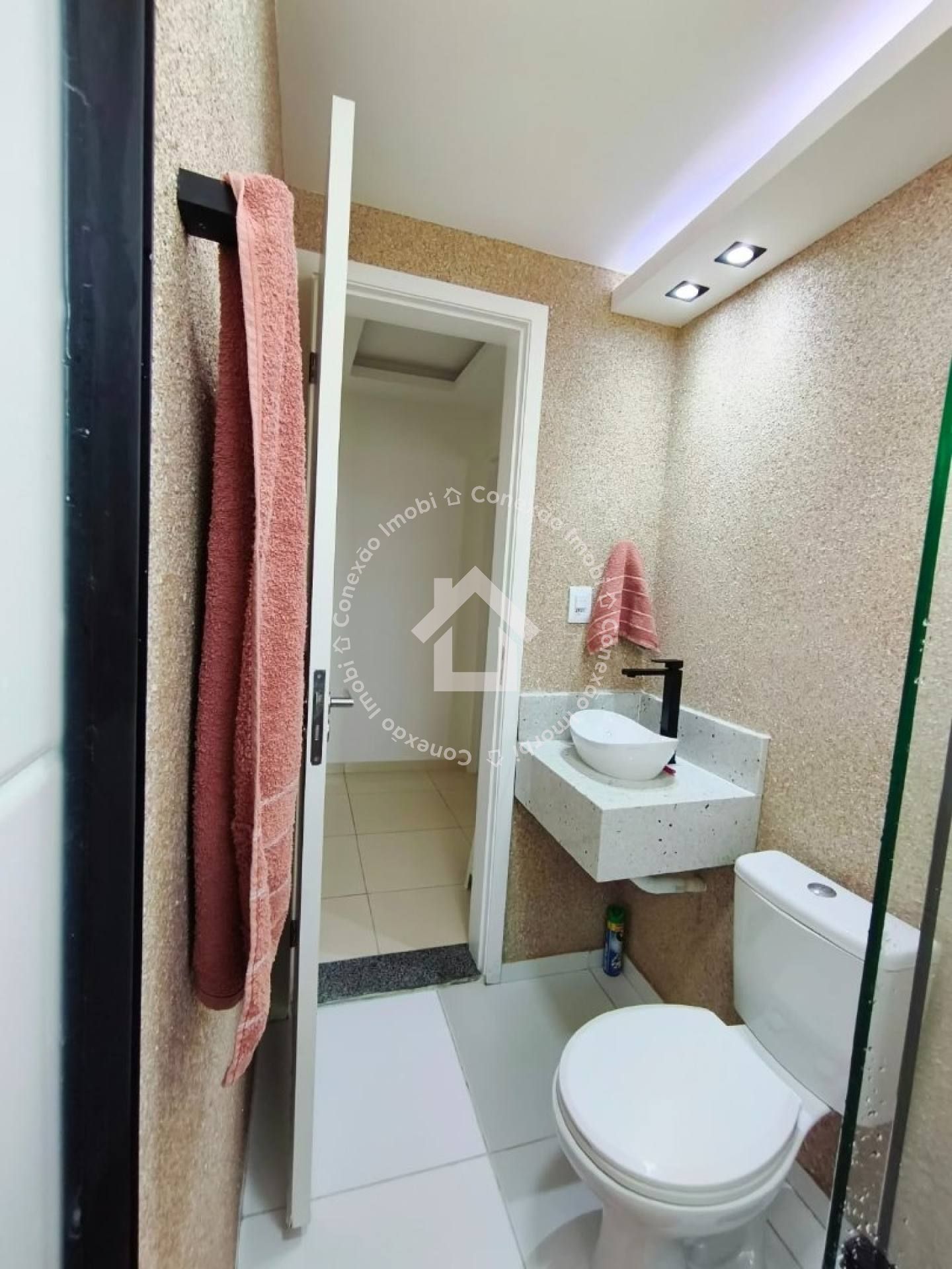 Apartamento à Venda na Barra dos Coqueiros | Condomínio Barra Prime | Reformado