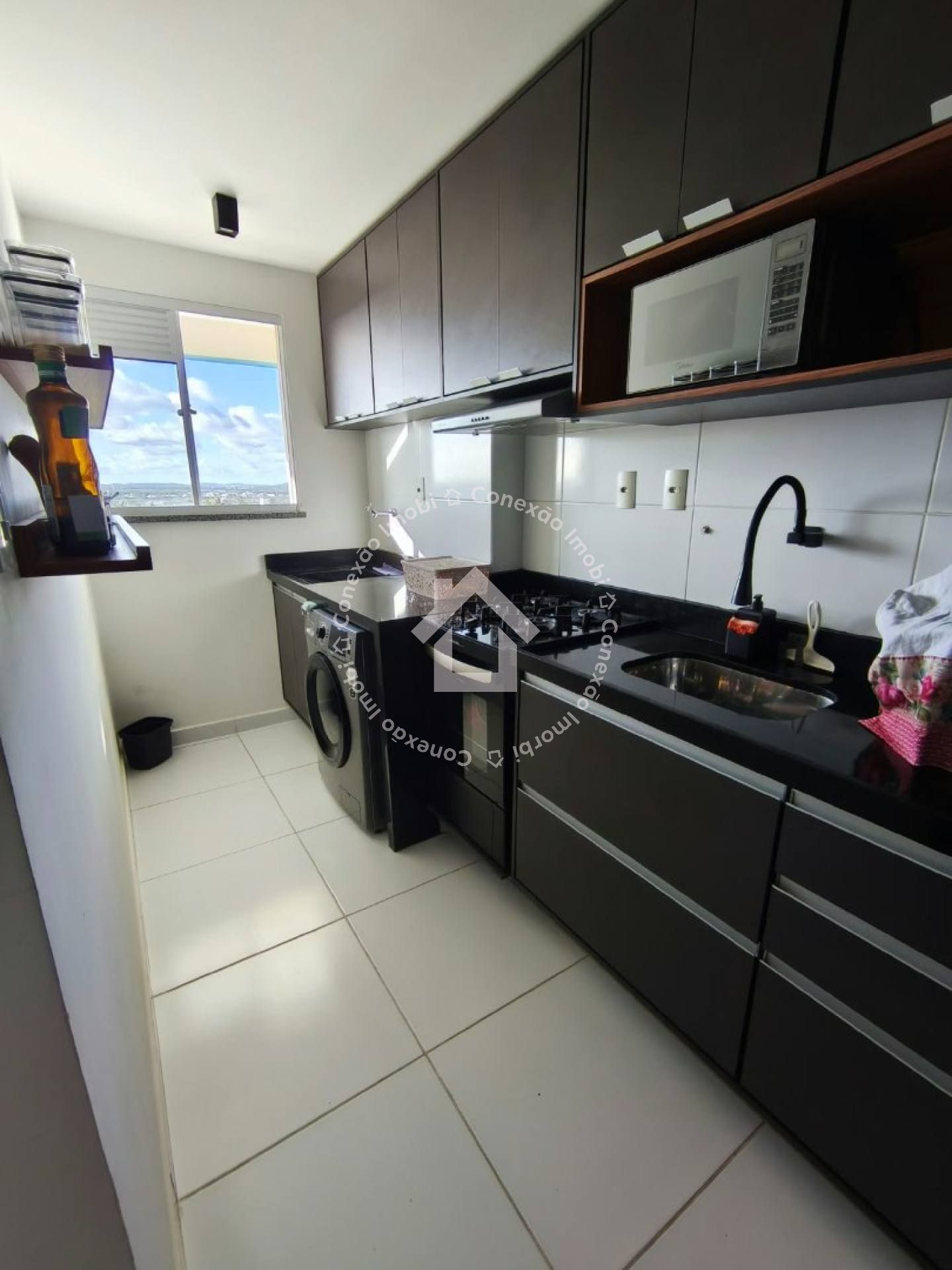 Apartamento à Venda na Barra dos Coqueiros | Condomínio Barra Prime | Reformado