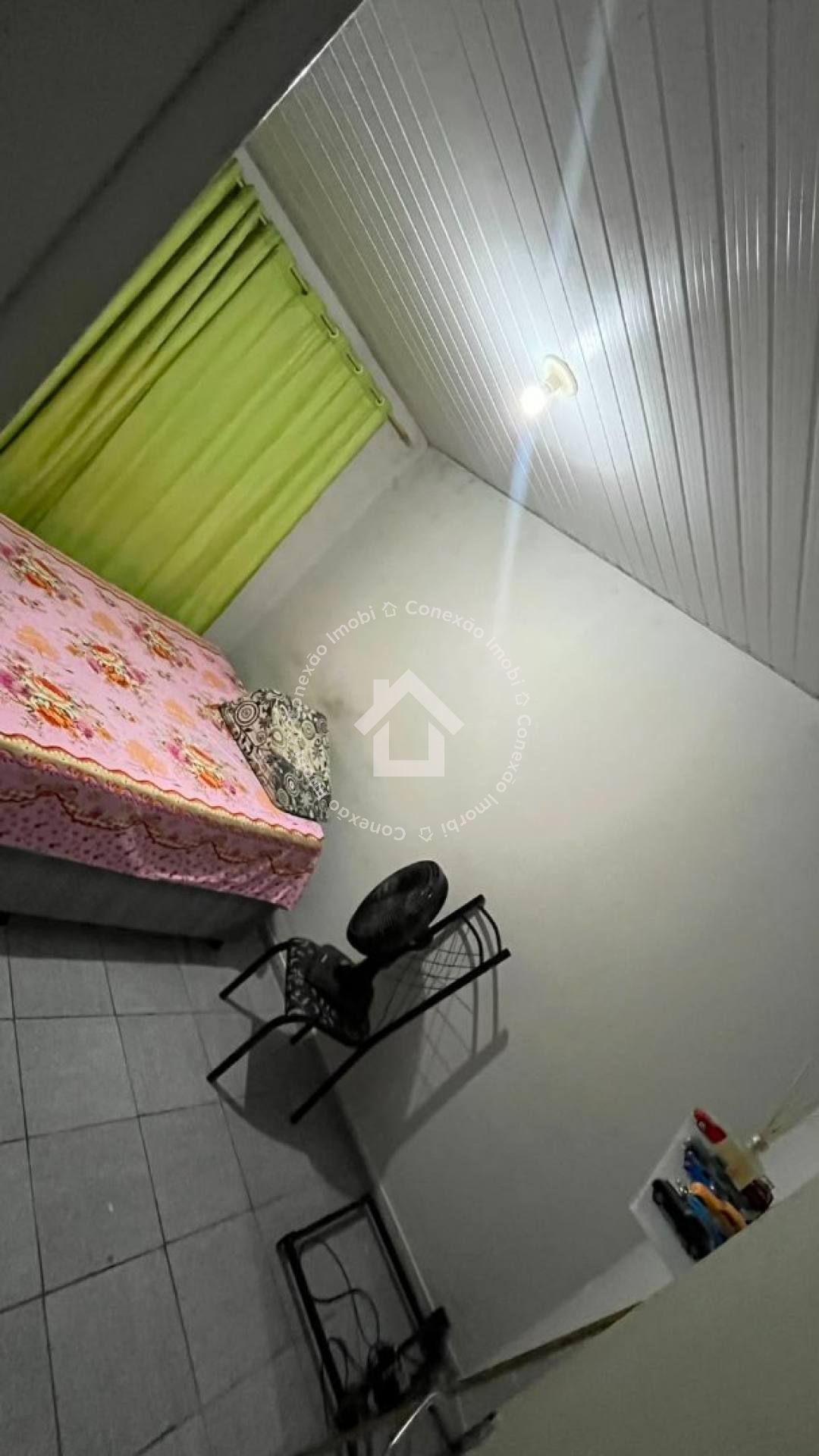 Casa na Aruana | 3/4 com Suíte, Quintal e 2 Vagas de Garagem