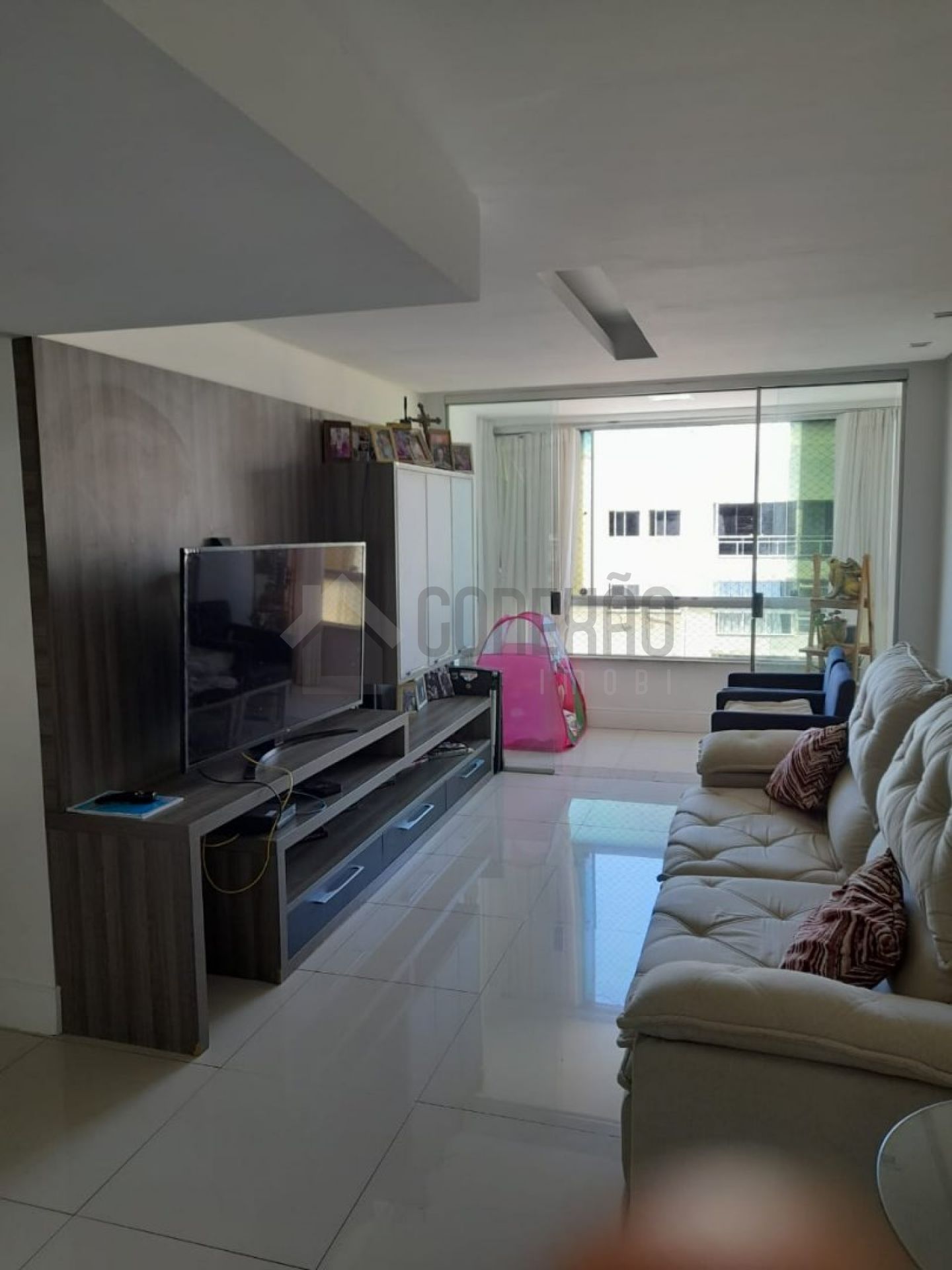 Apartamento no Edif. Canees