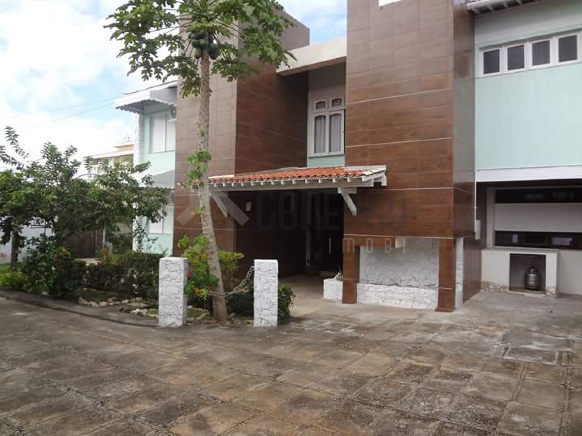 Mansão com 6 quartos na Coroa do Meio