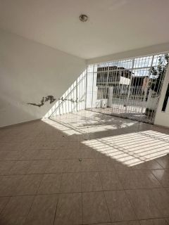 Casa no 18 do Forte