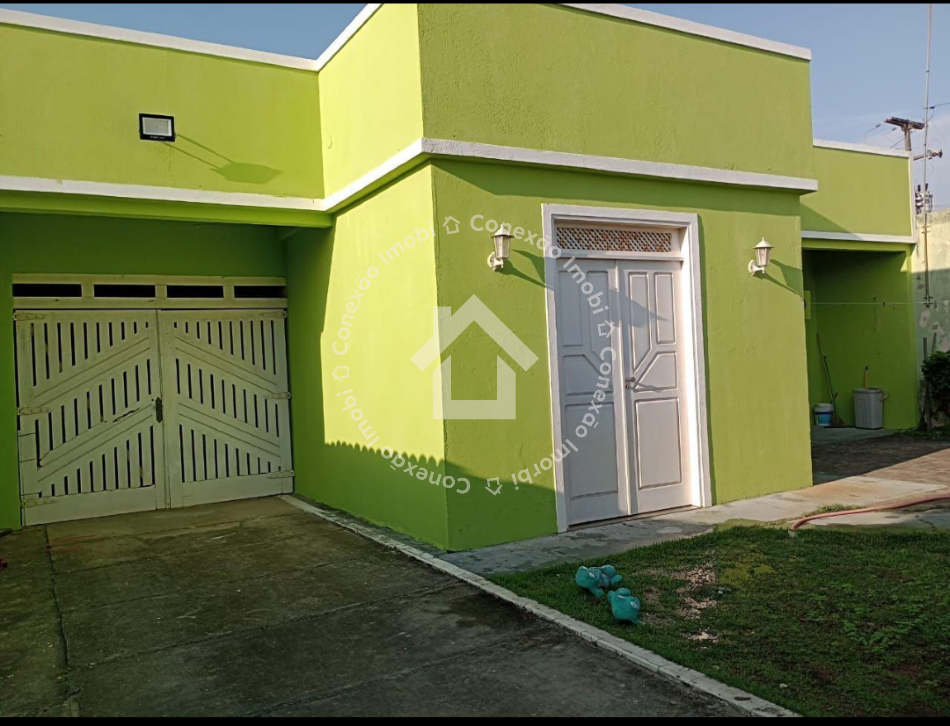 Casa à venda na Praia do Abaís - 2 Quartos, 2 Suítes