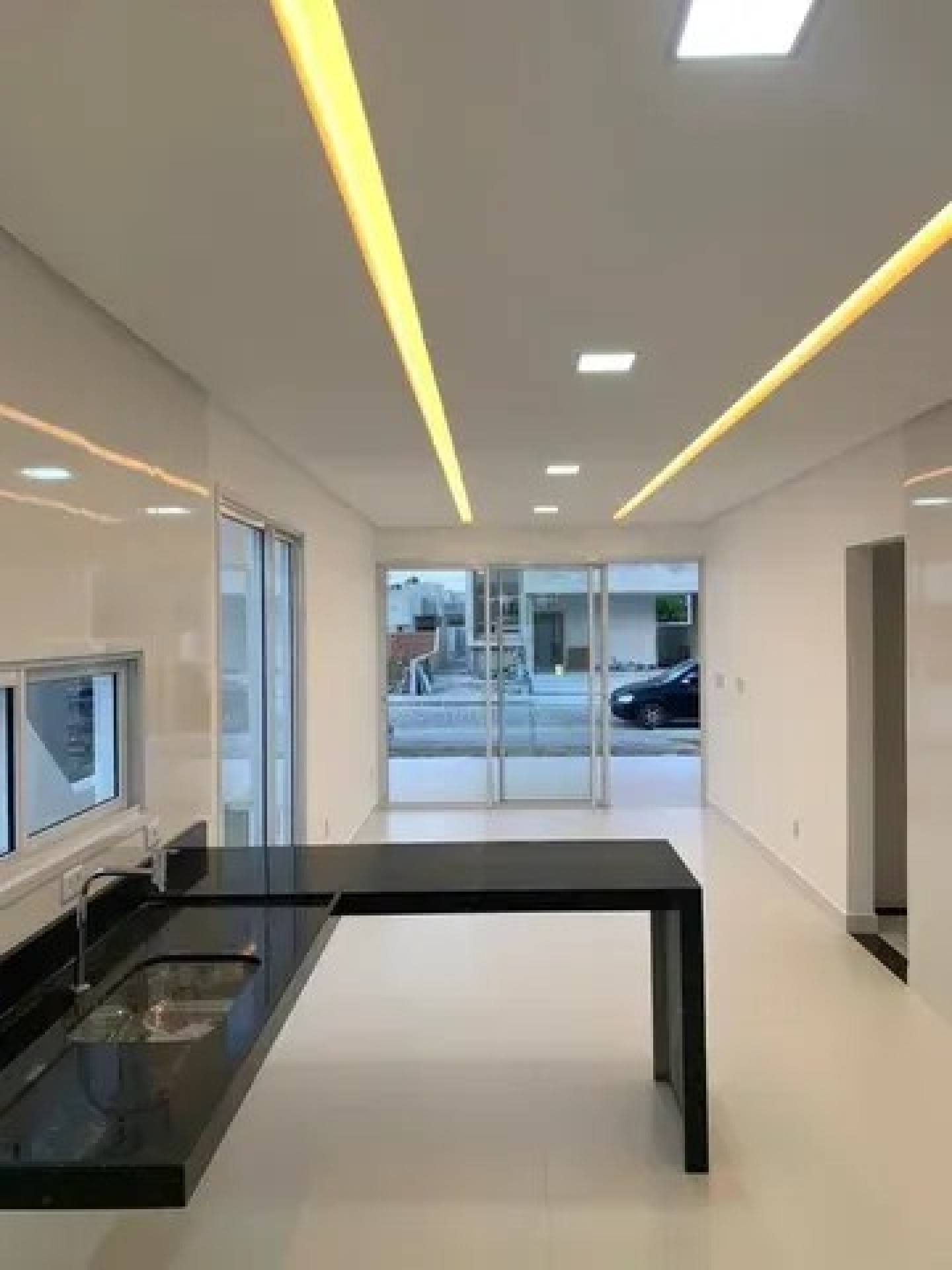 Casa no condomínio Sol e Praia