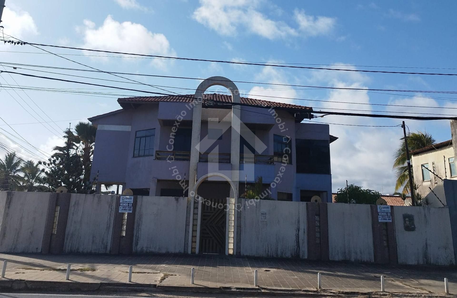 Casa de Esquina no Robalo