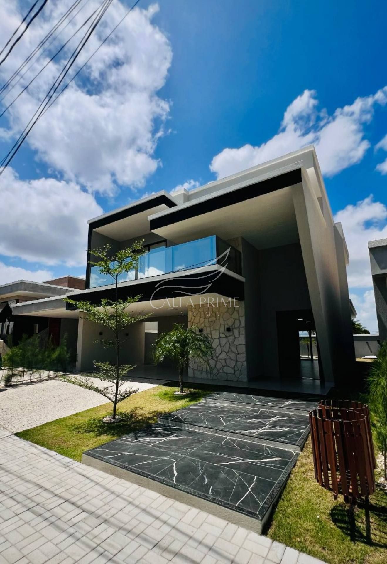 Casa Duplex no Condomínio Jardins do Lago ?