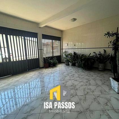 BELÍSSMA Casa Ampla com 280M² e 3 Pavimentos no Bairro VENEZA