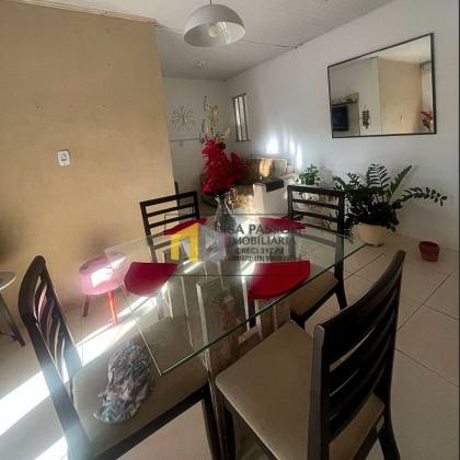 BAIXOU! GRANDE OPORTUNIDADE Casa com 250M², Ampla e Aconchegante no Bairro Aruana e com ponto comercial (sala/ ateliê / escritório)