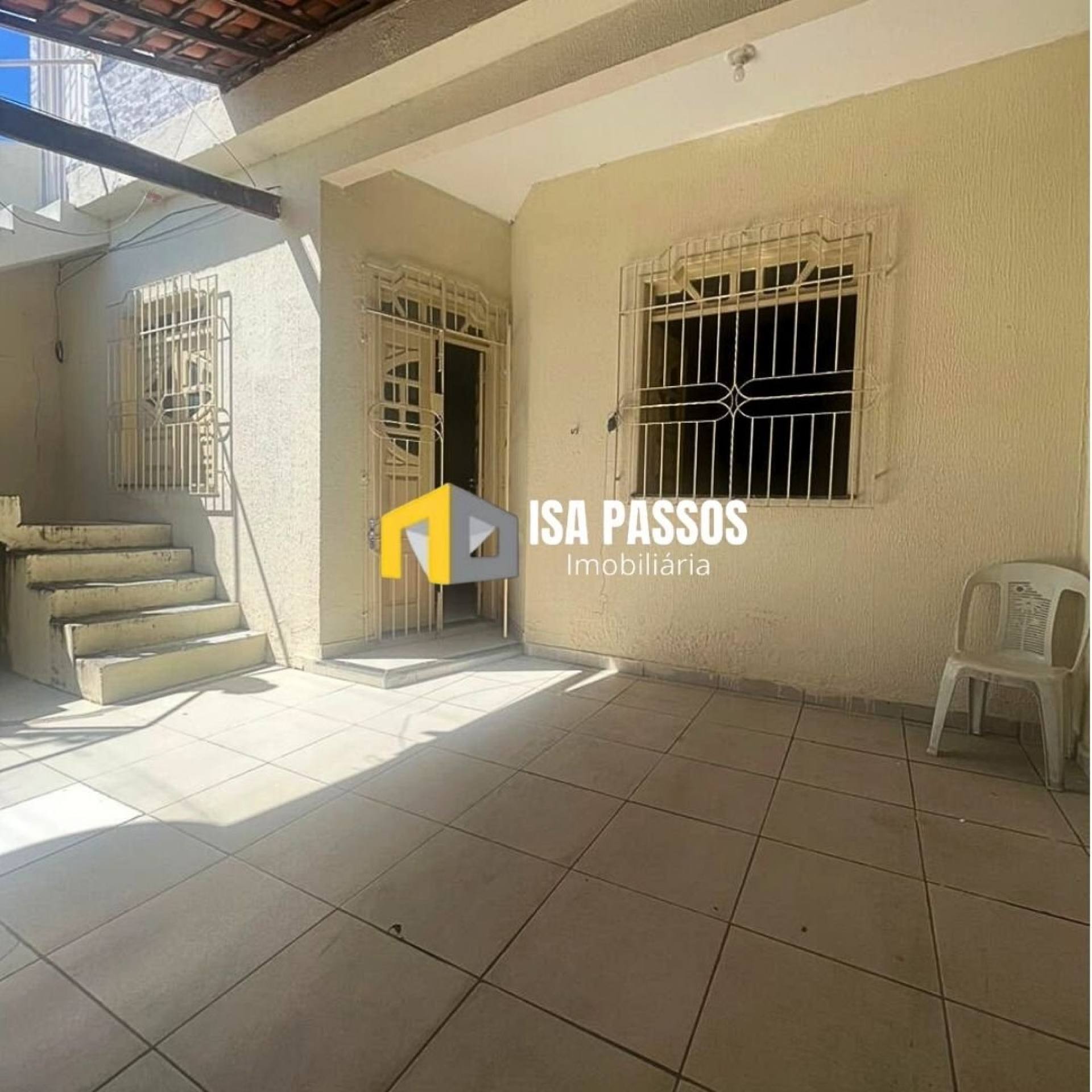 GRANDE OPORTUNIDADE!!!  Excelente Casa (250M²) com 2 Pavimentos no Marcos Freire I