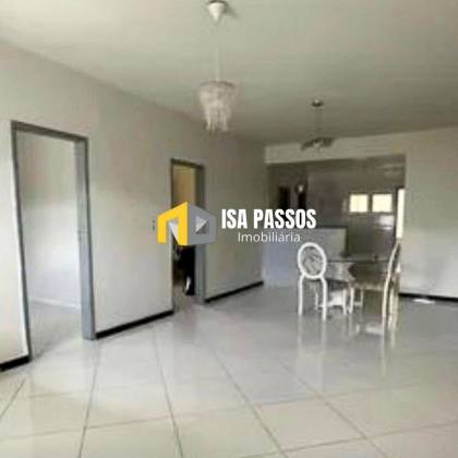 GRANDE OPORTUNIDADE! Casa no ORLANDO DANTAS com ponto comercial em local estratégico!