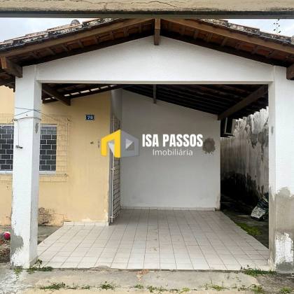 Vendo Casa no Bairro Aruana (AT 180M² e AC 60,88m²)